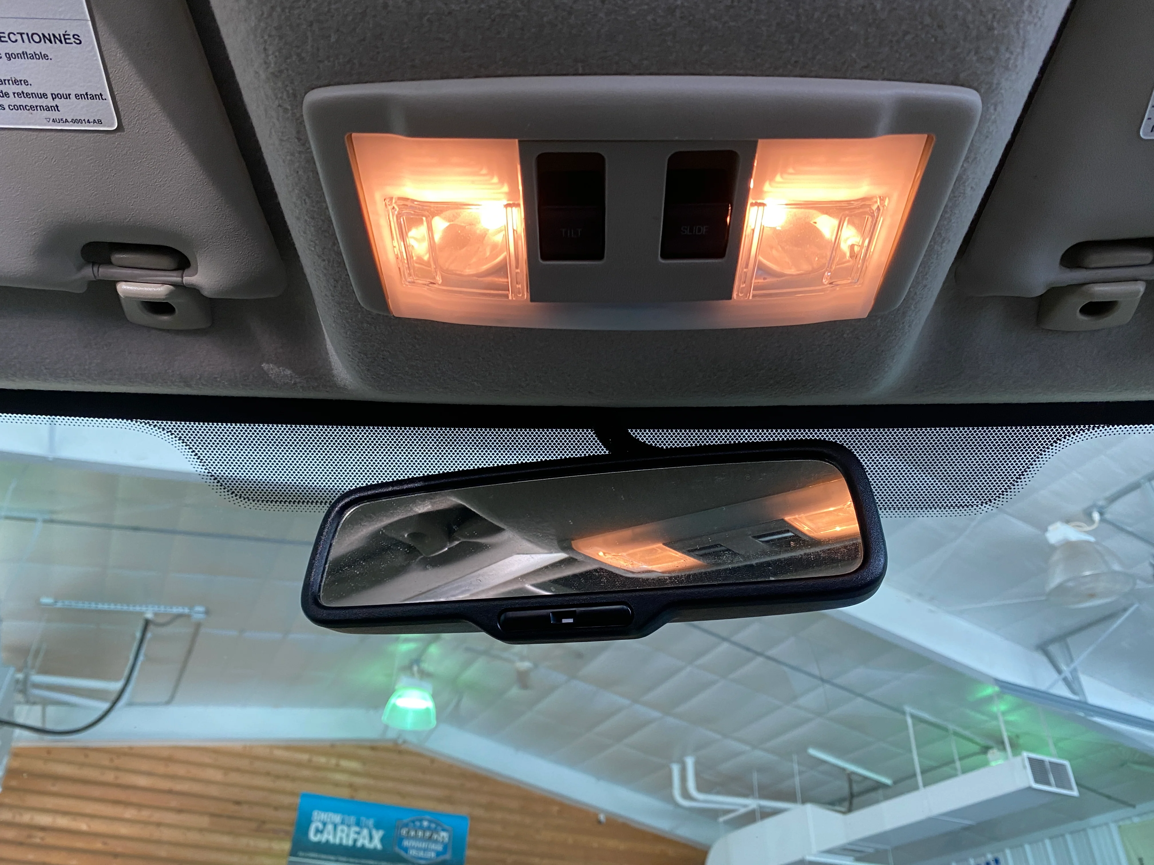 2011 Ford Focus SES Sedan - Image 24