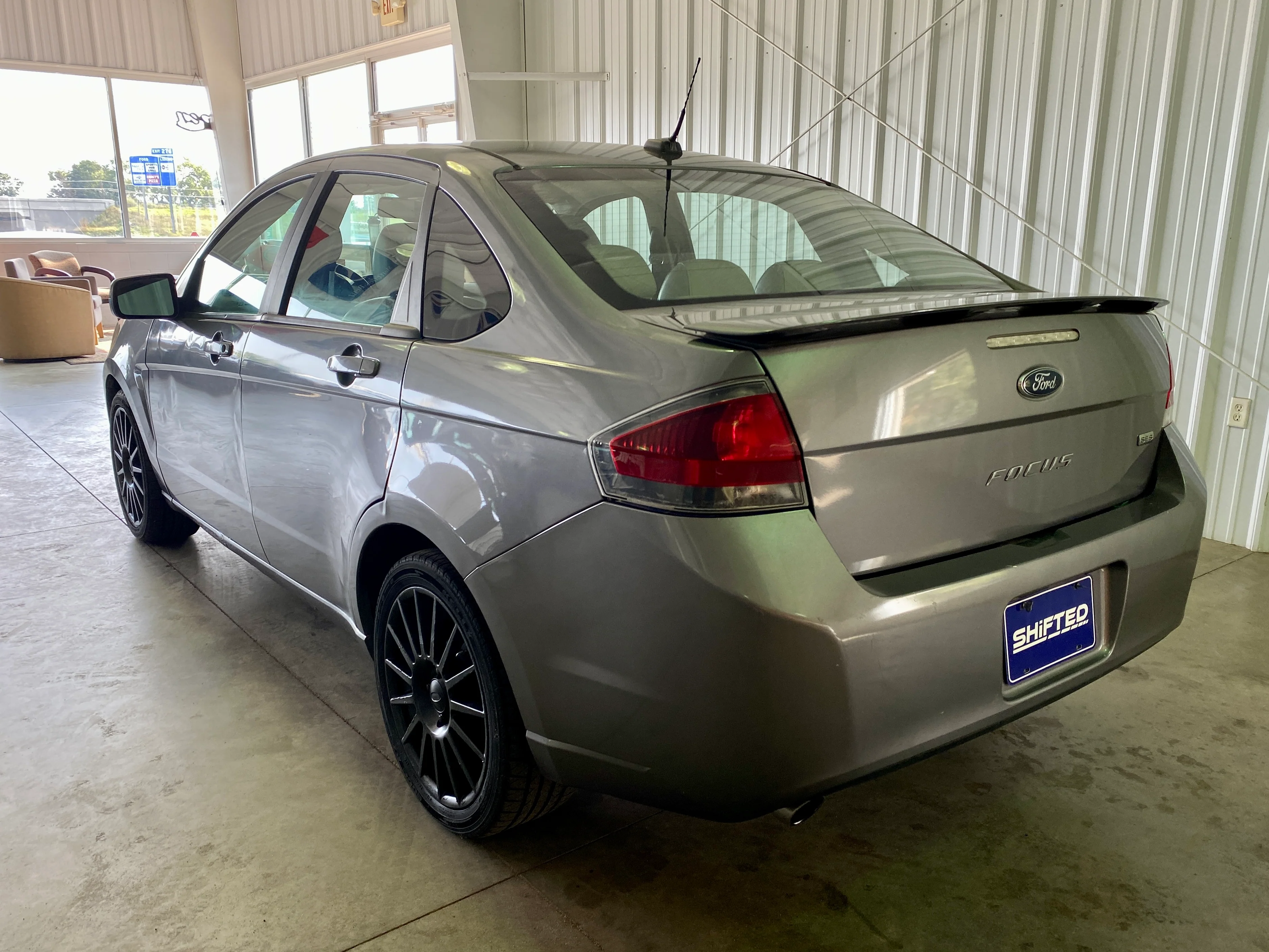 2011 Ford Focus SES Sedan - Image 3