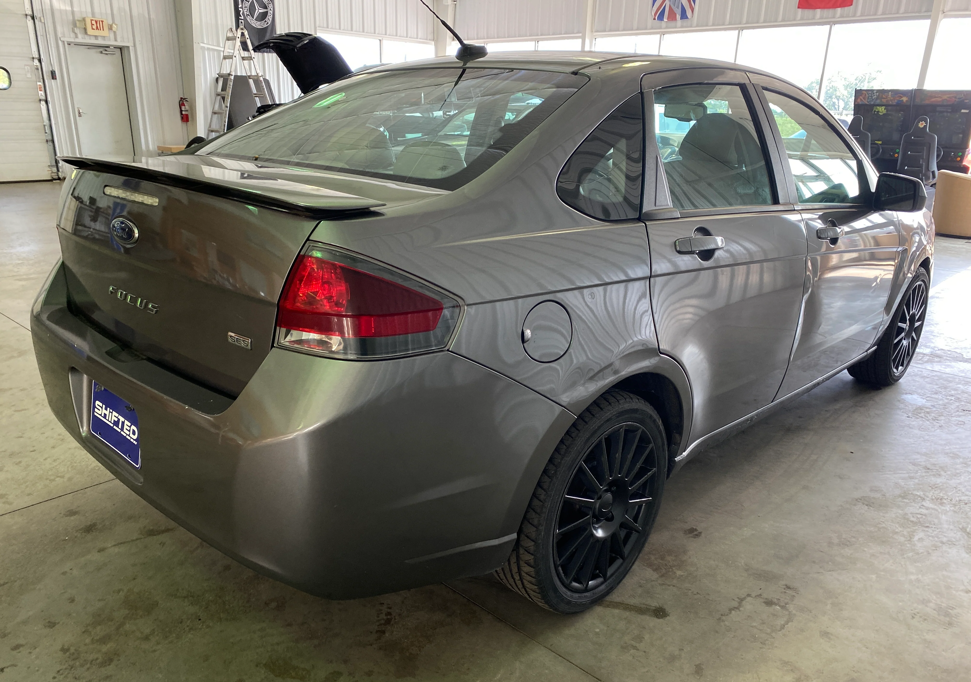 2011 Ford Focus SES Sedan - Image 5