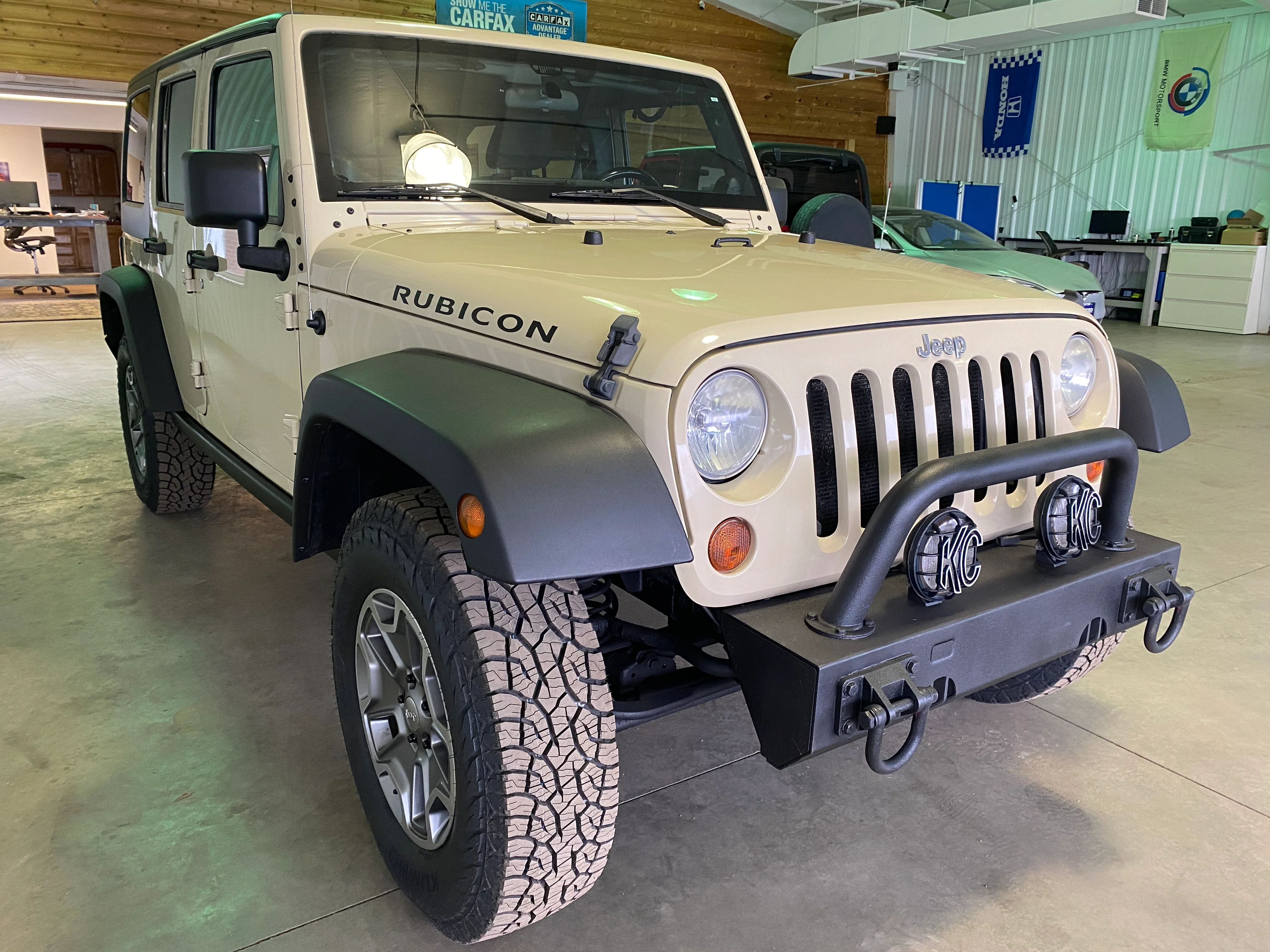 2011 Jeep Wrangler Unlimited Rubicon - Image 6