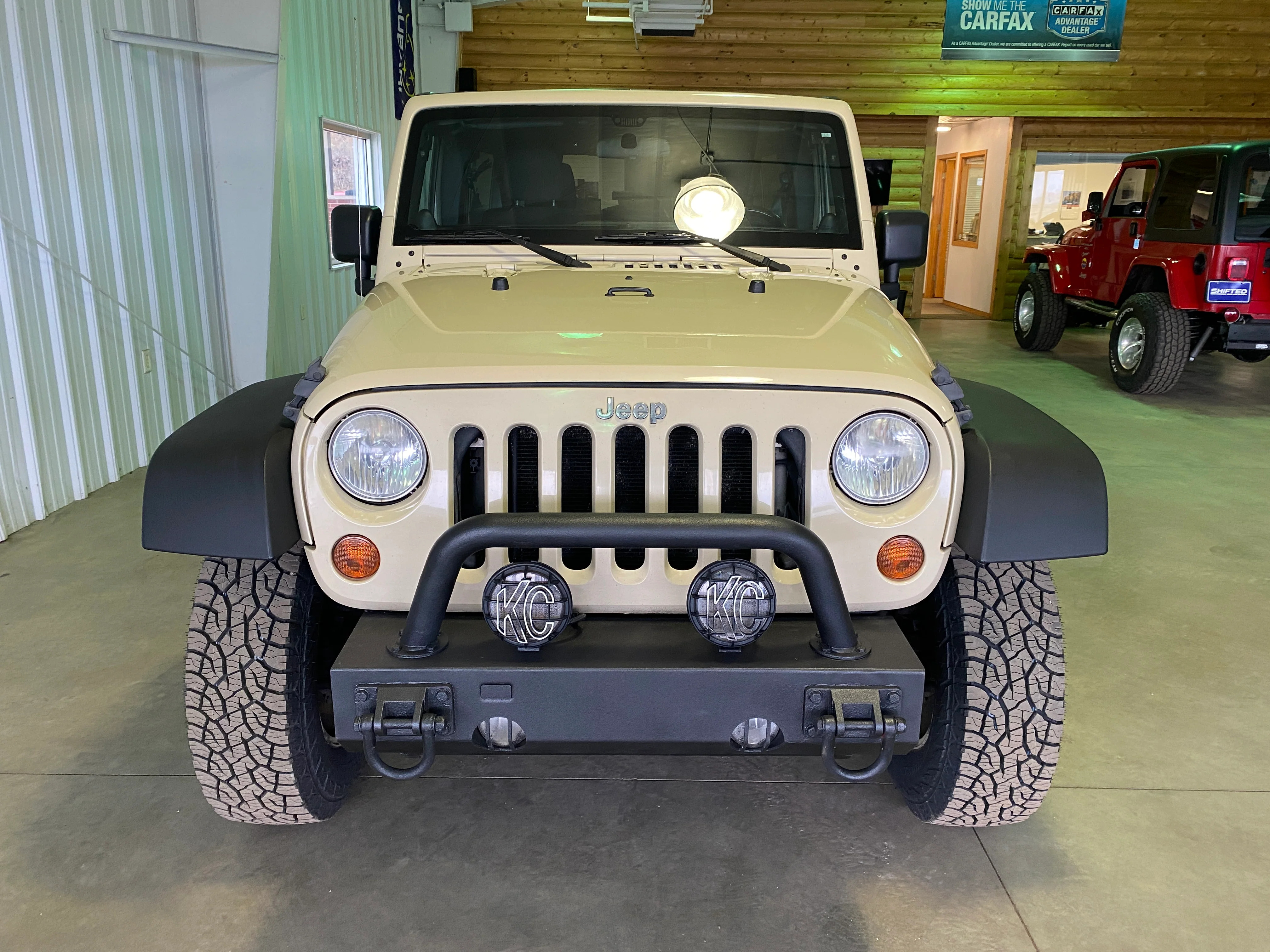 2011 Jeep Wrangler Unlimited Rubicon - Image 7