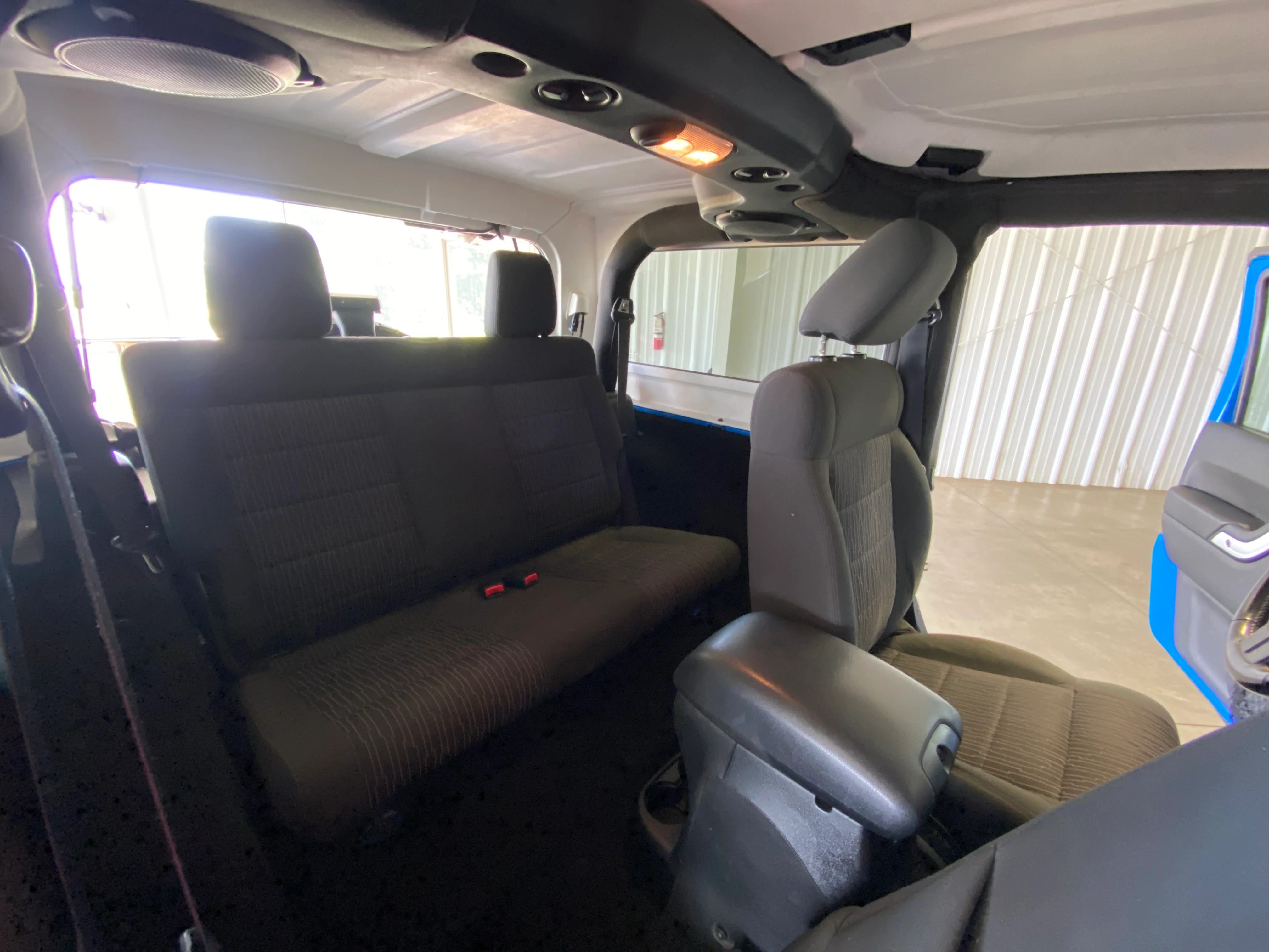 2011 Jeep Wrangler Rubicon Manual - Image 12