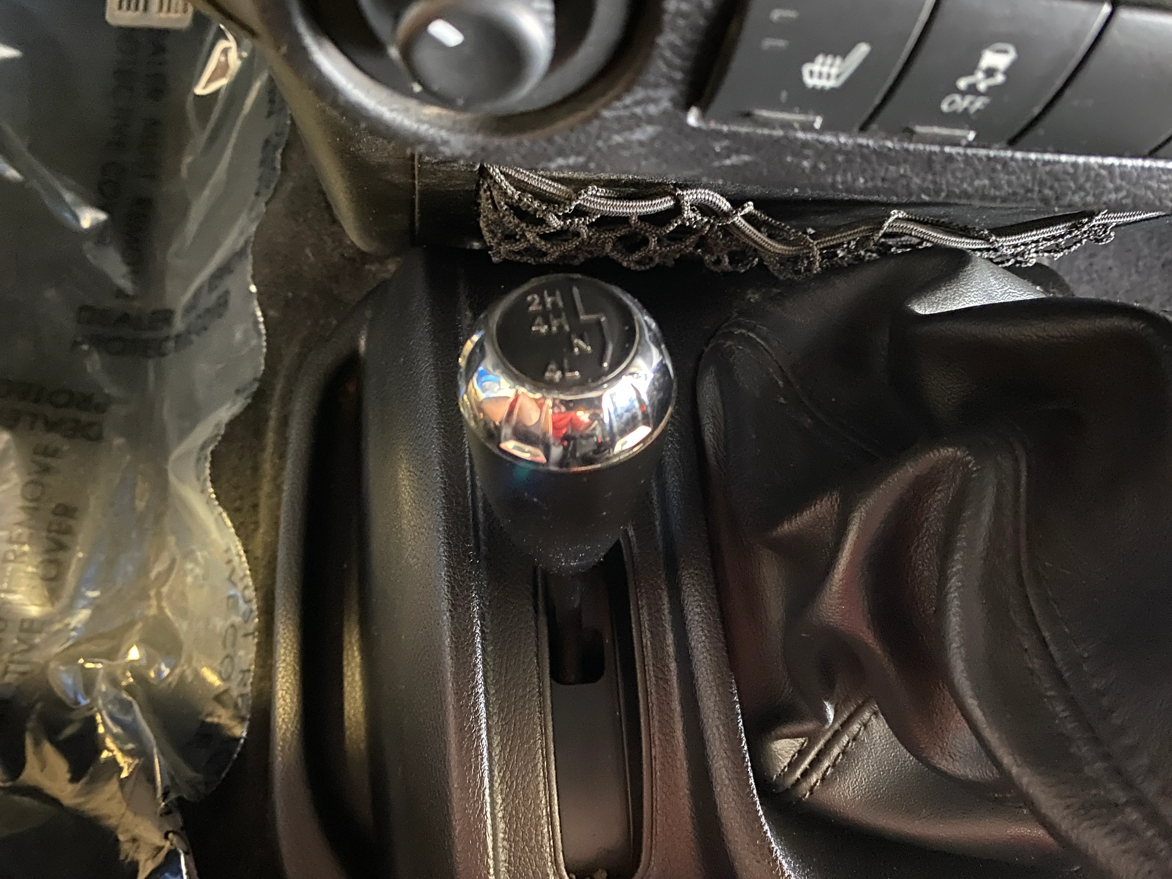 2011 Jeep Wrangler Rubicon Manual - Image 24