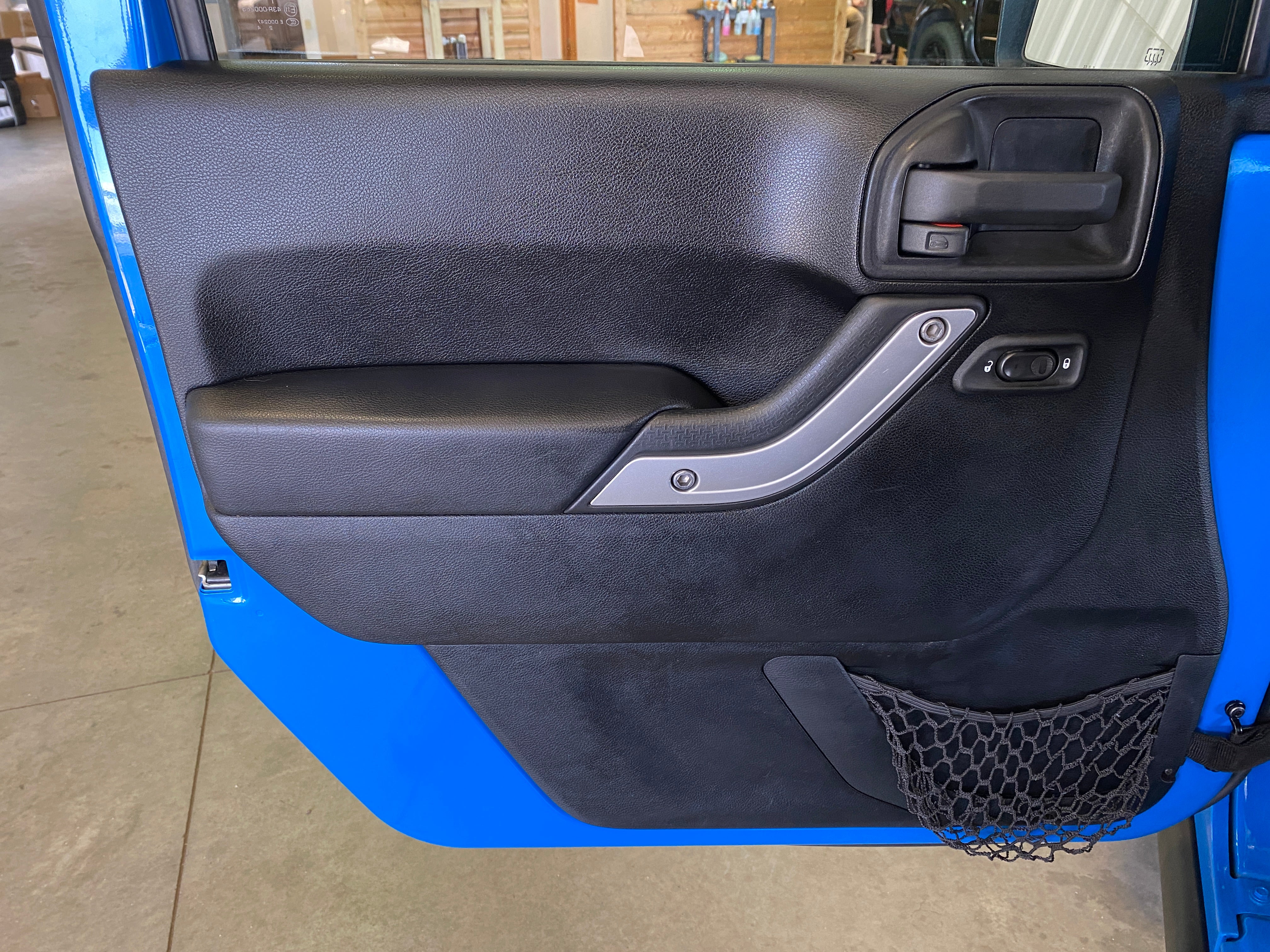 2011 Jeep Wrangler Rubicon Manual - Image 28