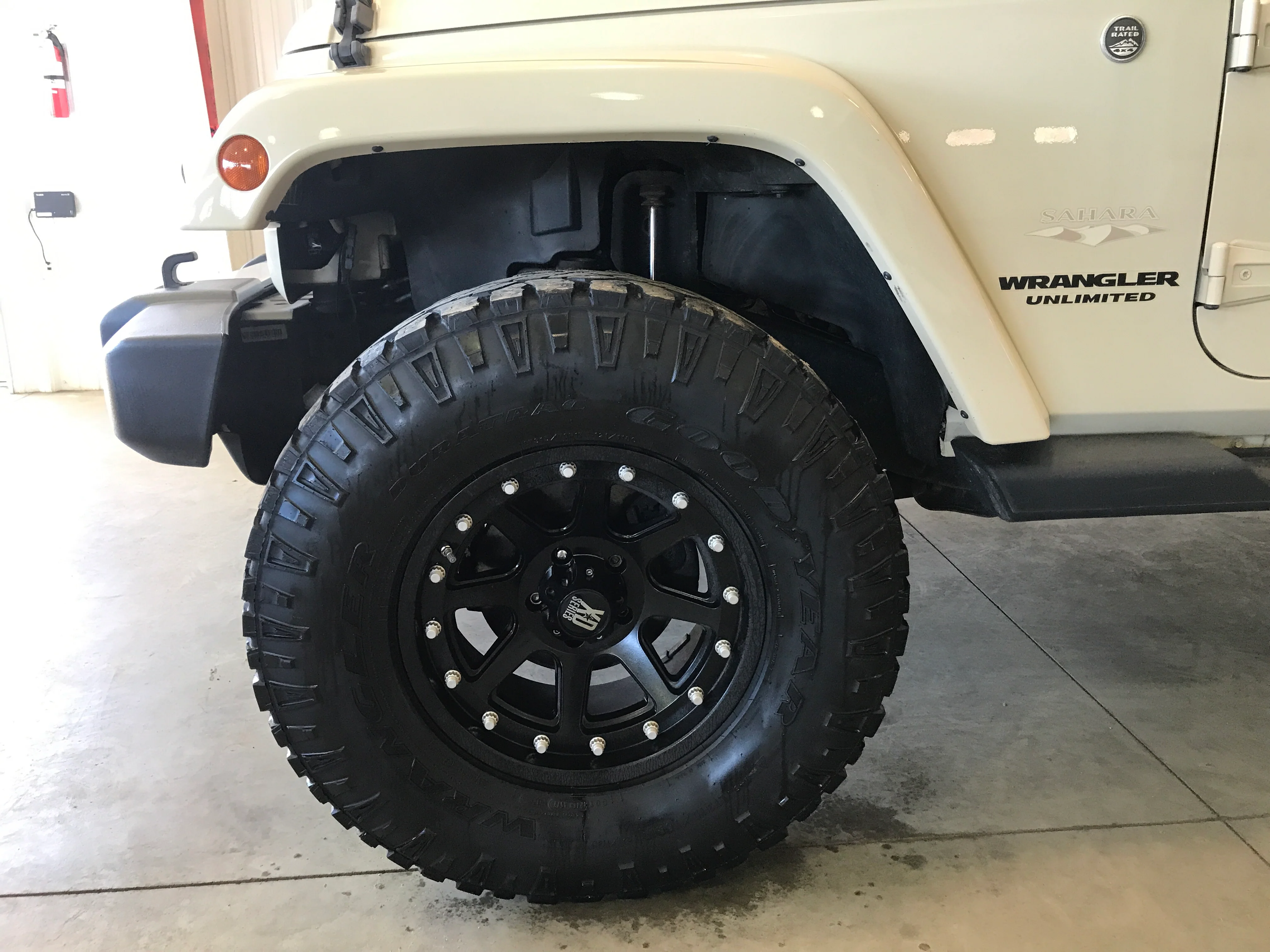 2011 Jeep Wrangler - Image 11