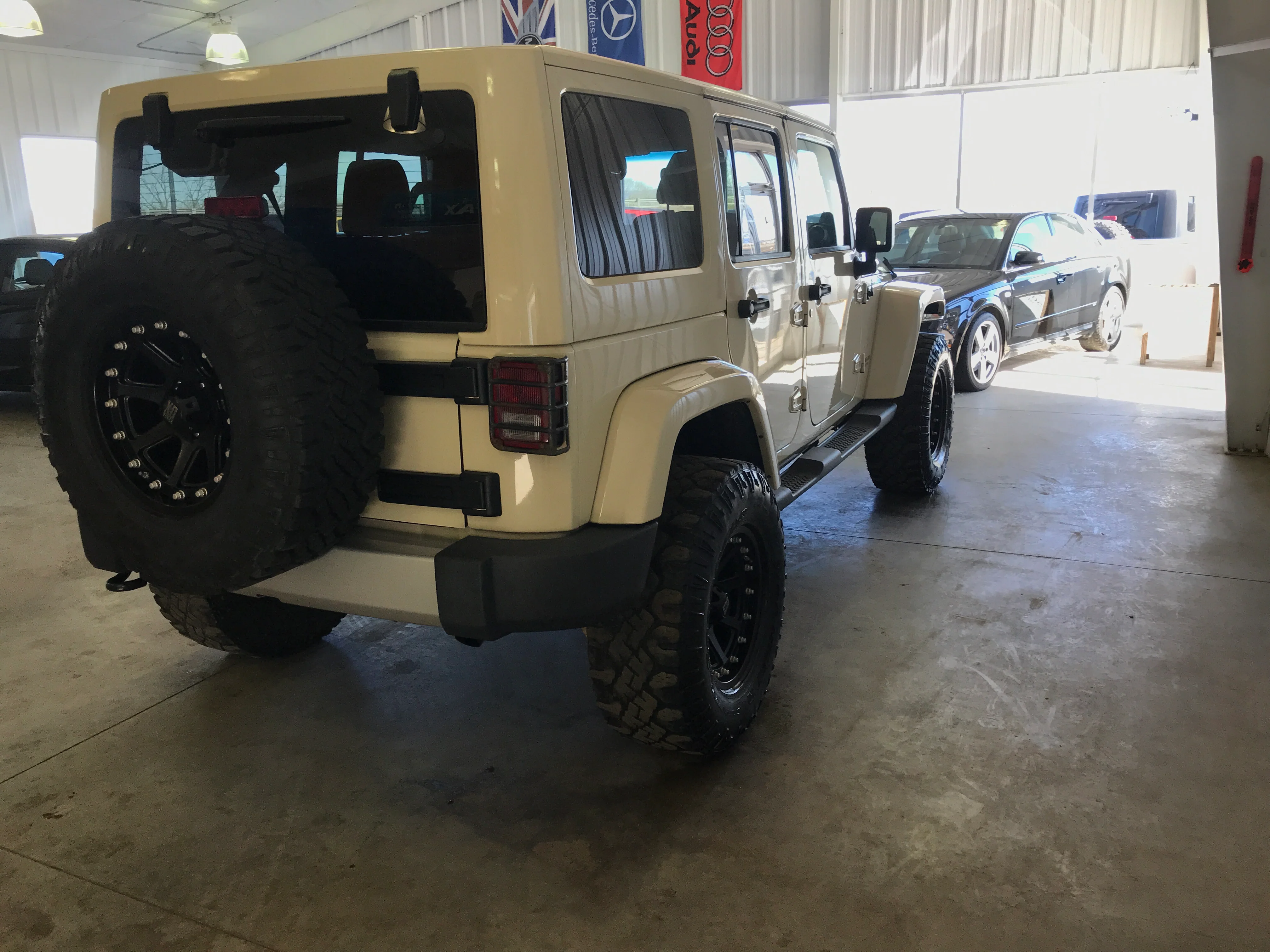 2011 Jeep Wrangler - Image 4