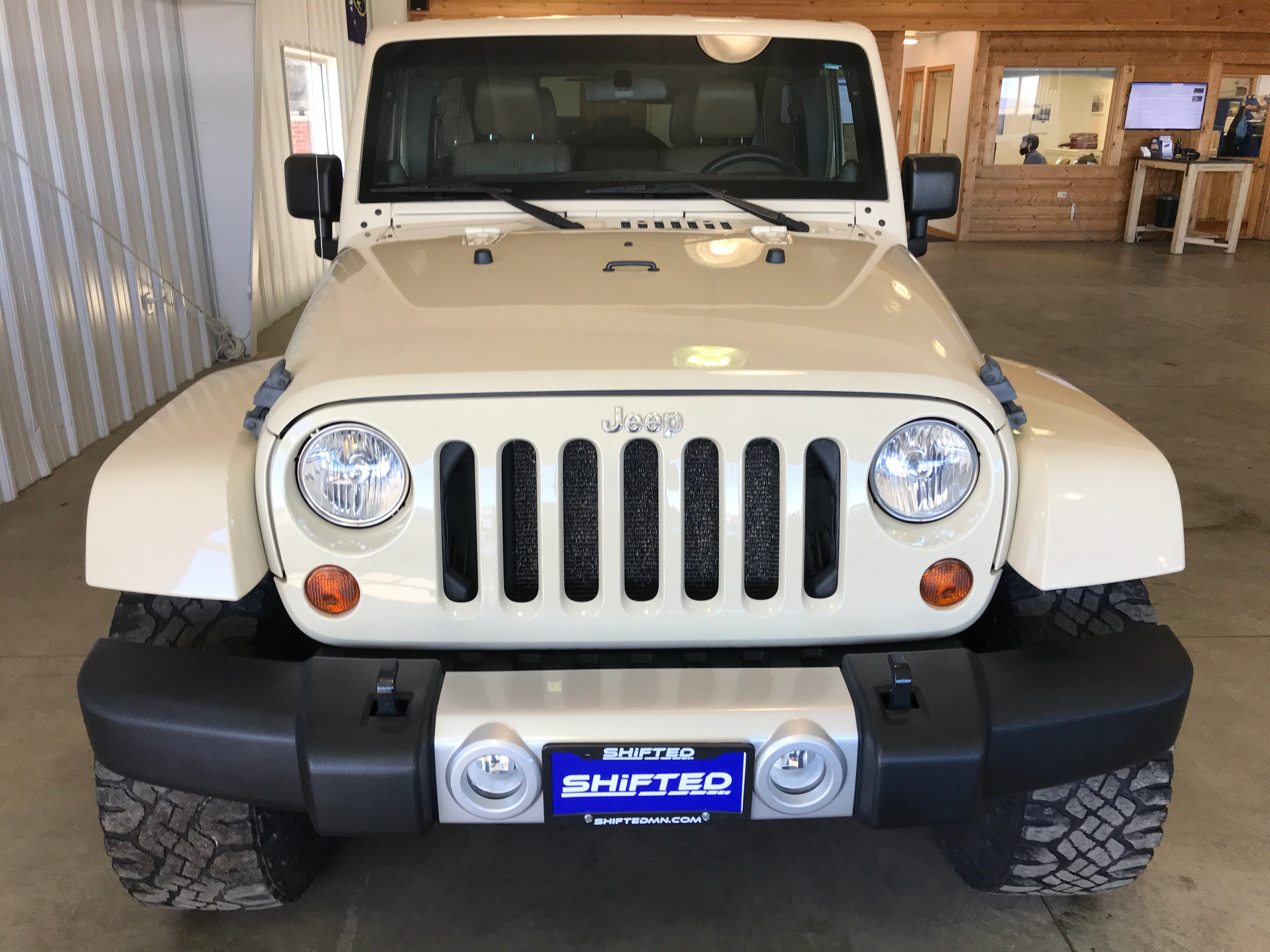 2011 Jeep Wrangler - Image 8