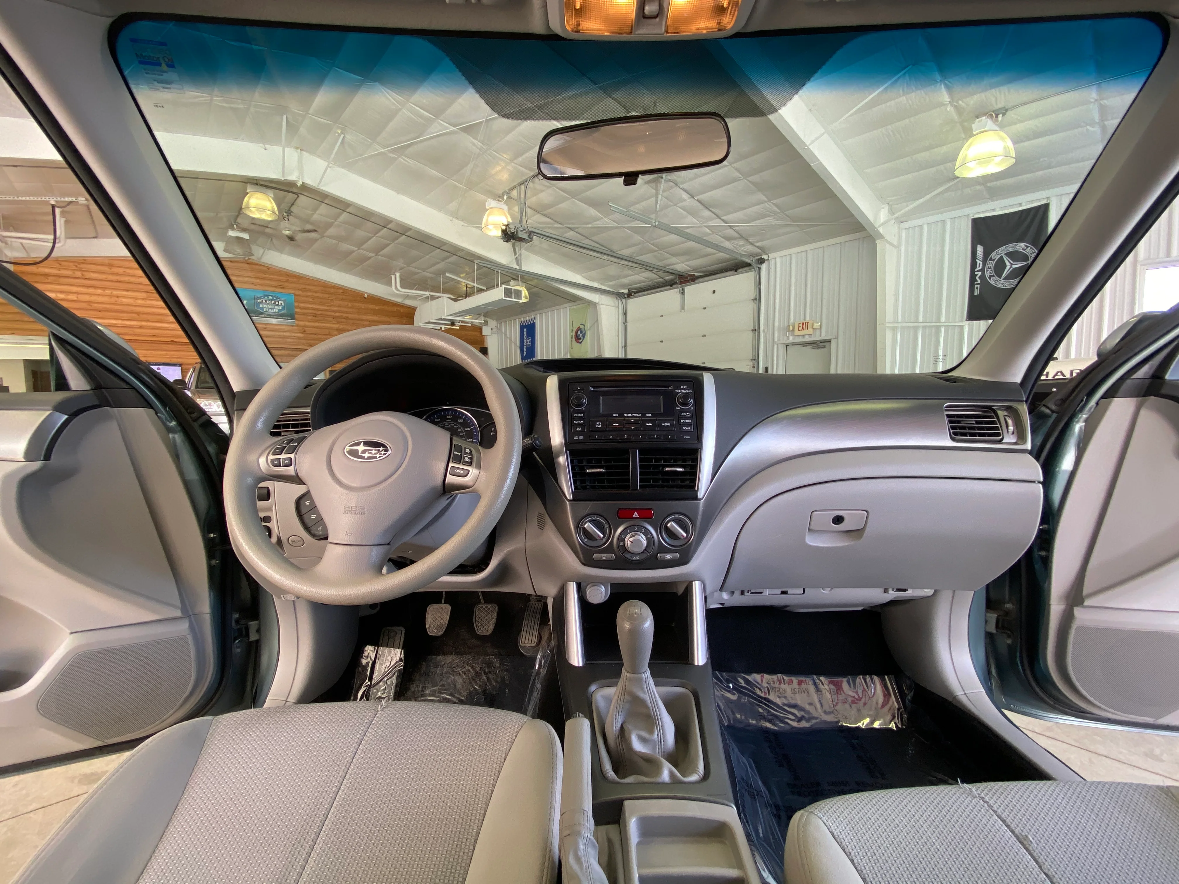 2011 Subaru Forester Premium Manual - Image 16