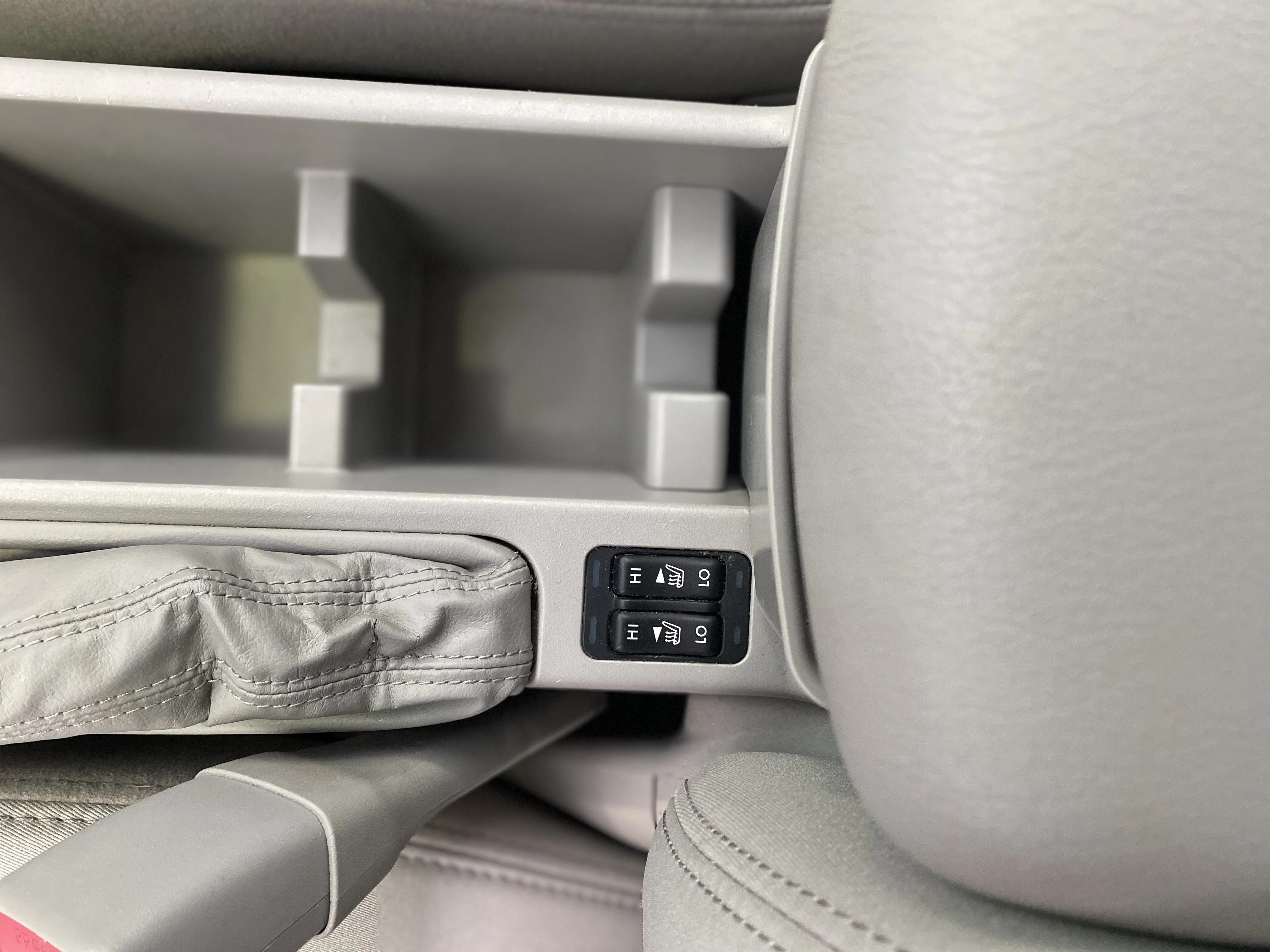 2011 Subaru Forester Premium Manual - Image 20