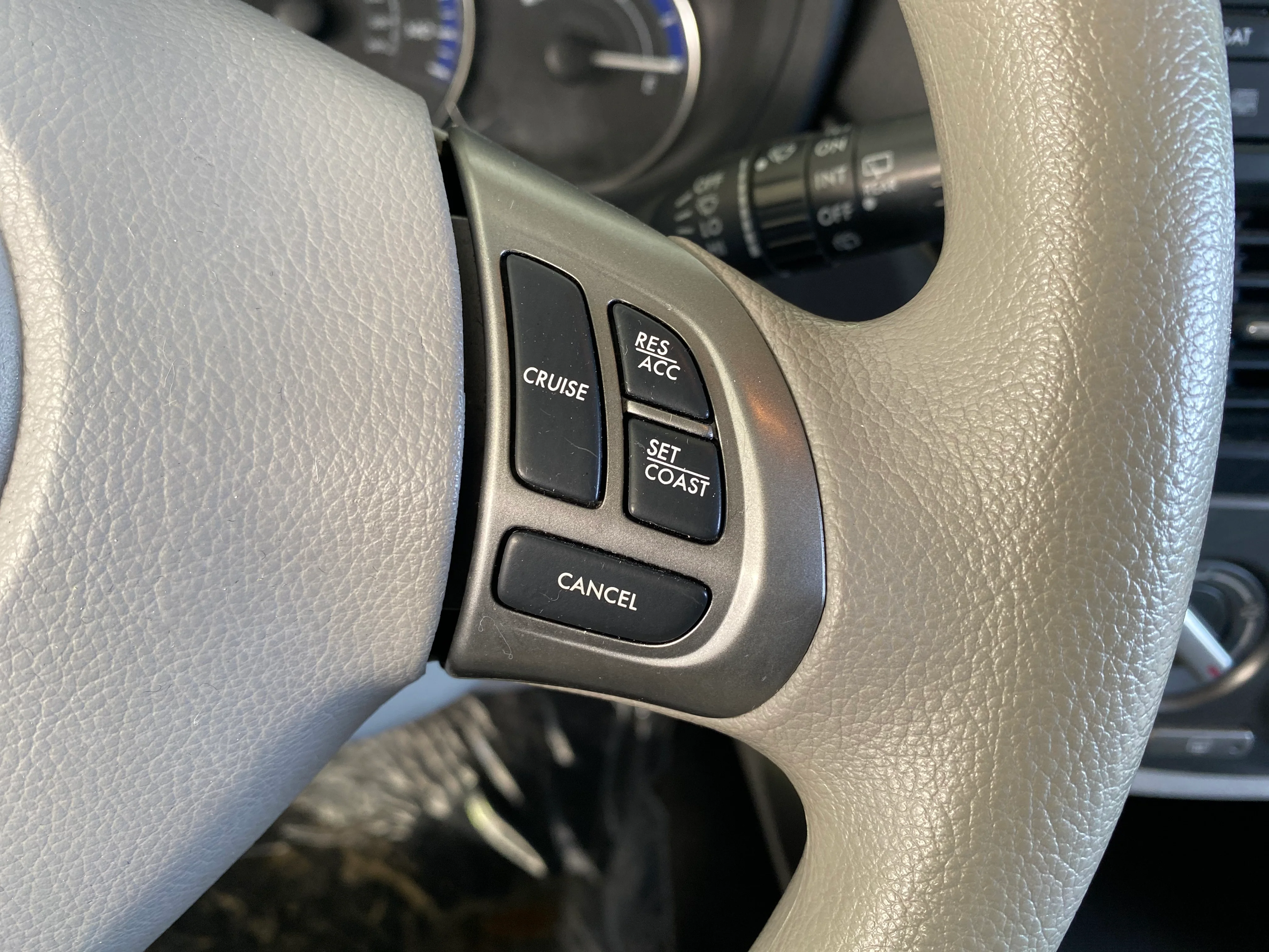 2011 Subaru Forester Premium Manual - Image 23