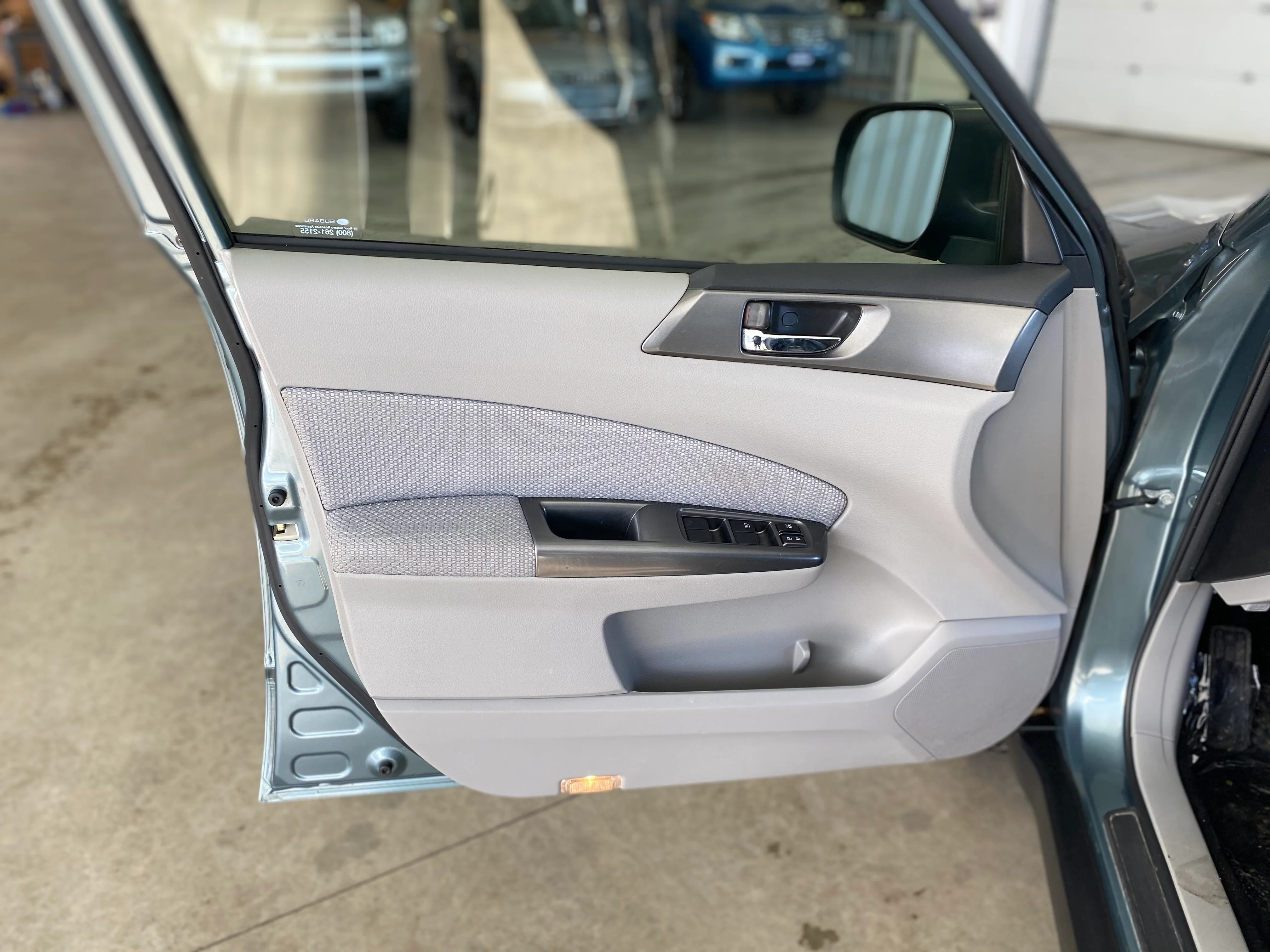 2011 Subaru Forester Premium Manual - Image 26
