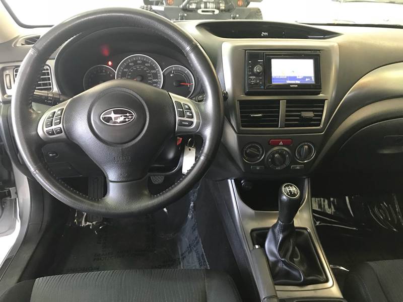 2011 Subaru Impreza Outback Sport - Image 10