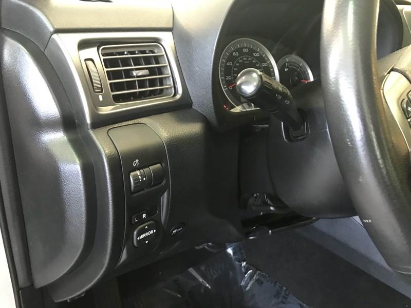 2011 Subaru Impreza Outback Sport - Image 11