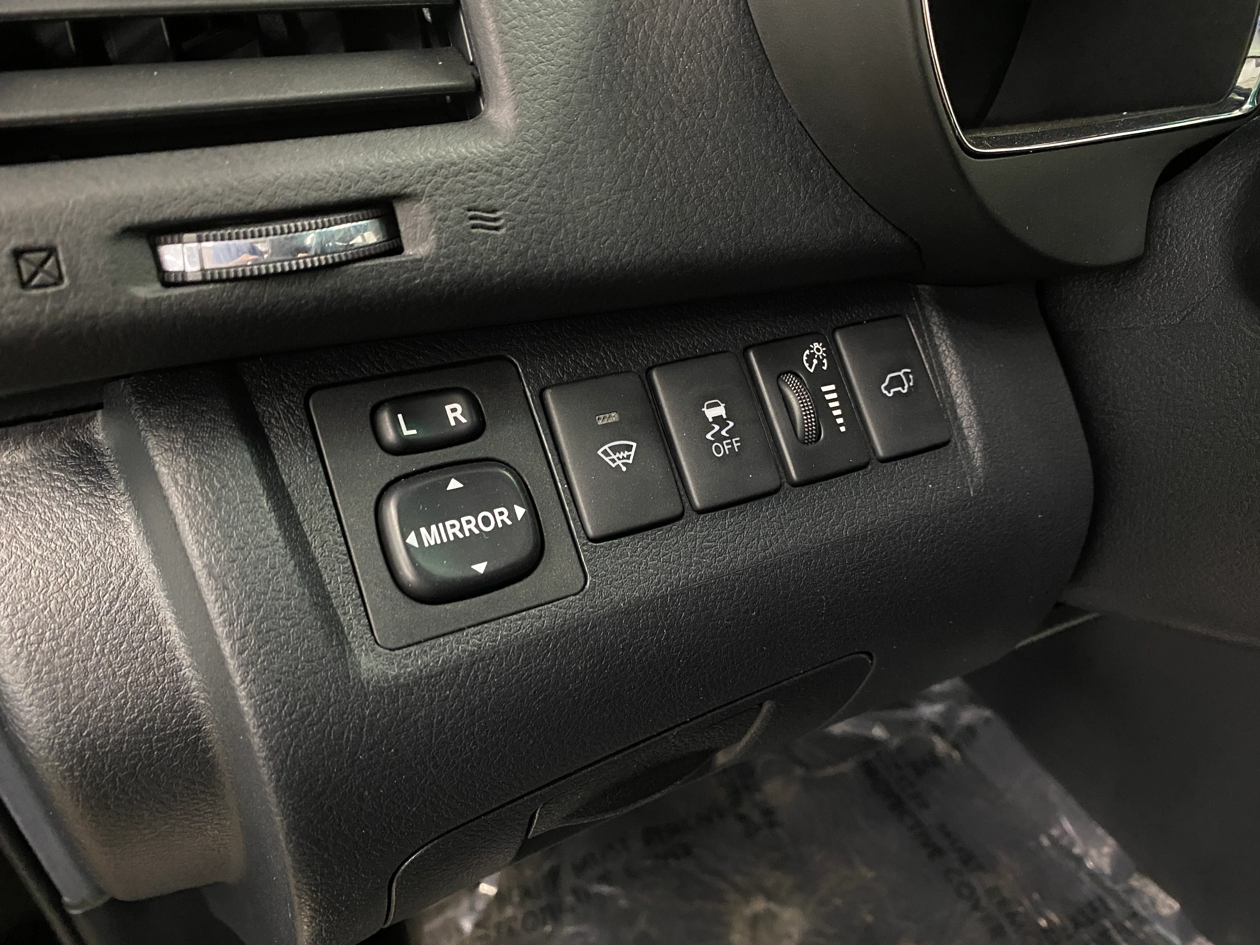 2011 Toyota Highlander Limited 4WD - Image 12
