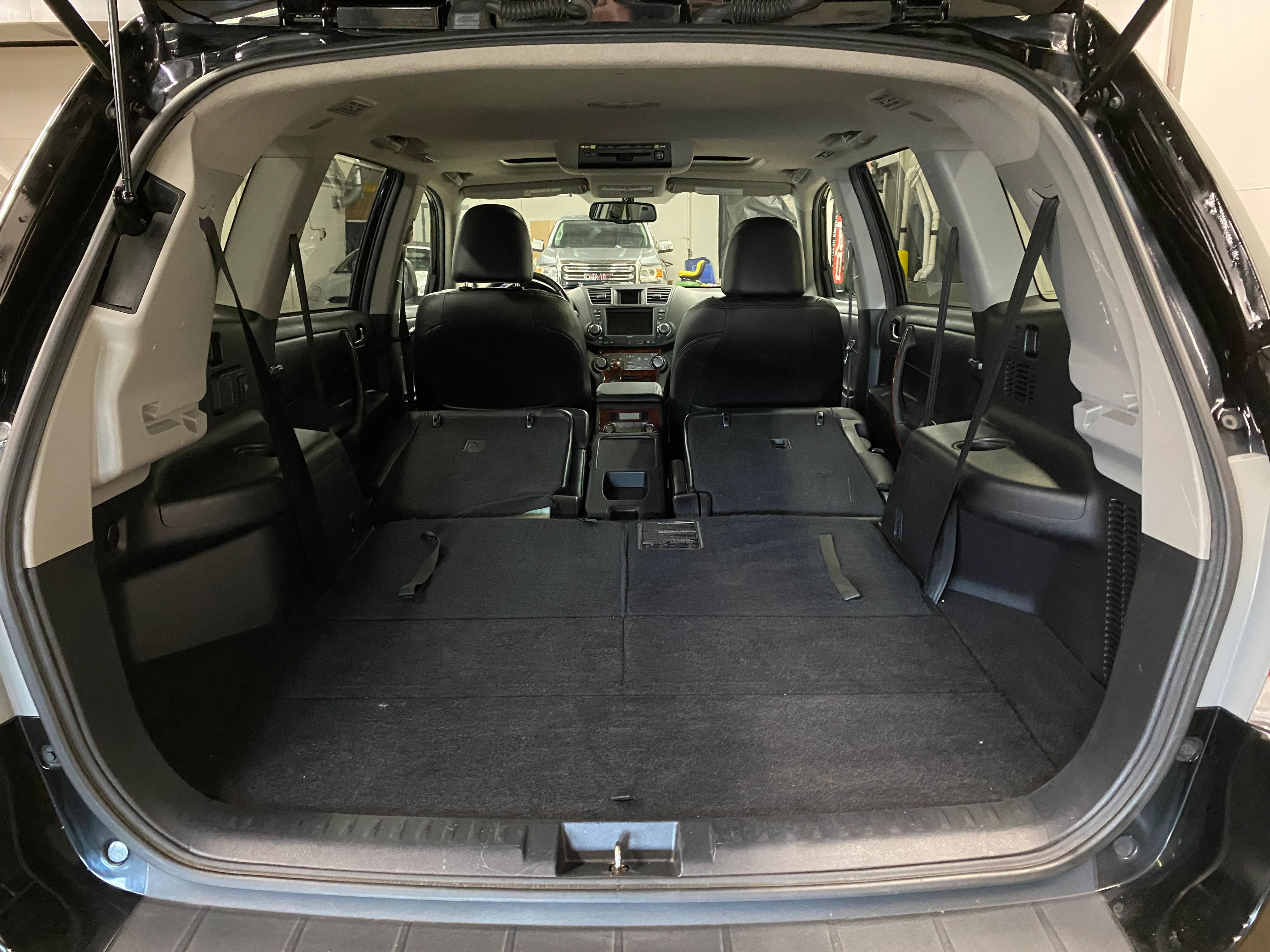 2011 Toyota Highlander Limited 4WD - Image 16