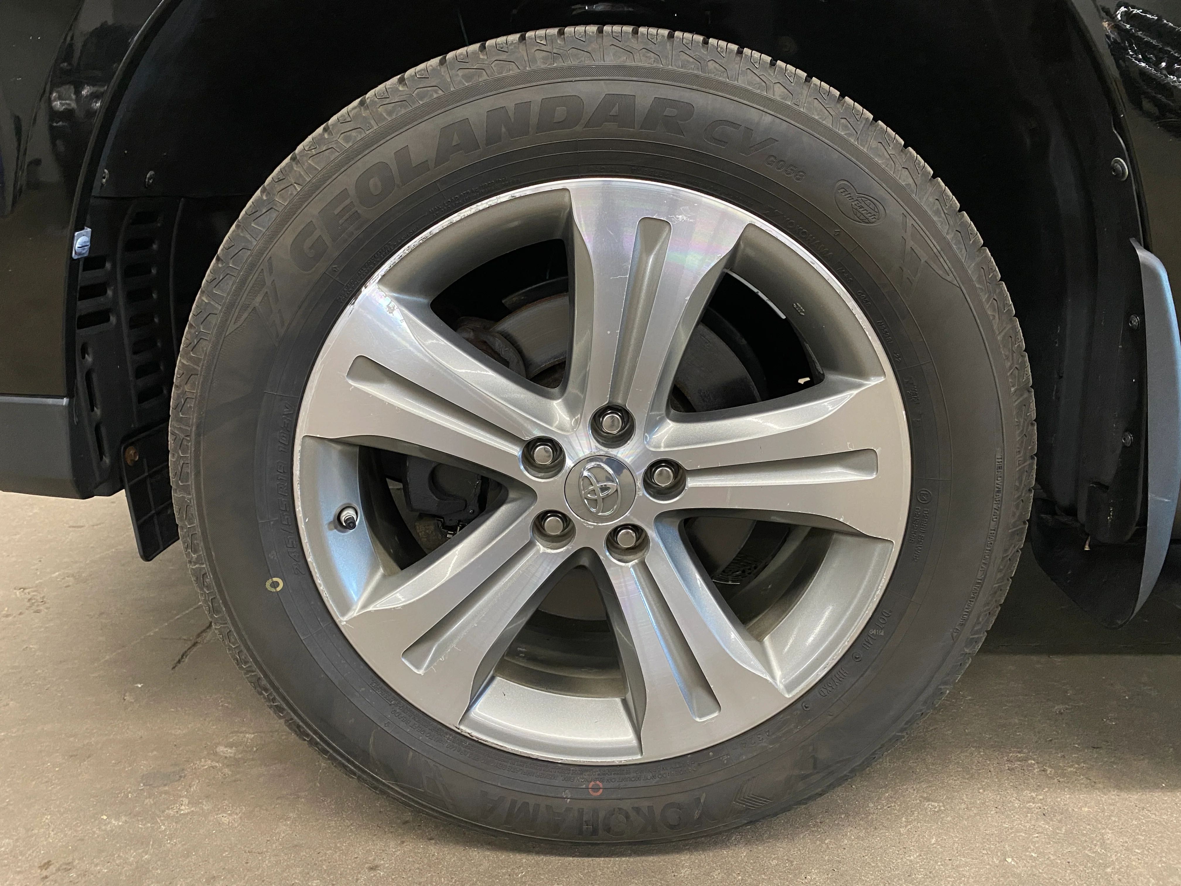 2011 Toyota Highlander Limited 4WD - Image 33