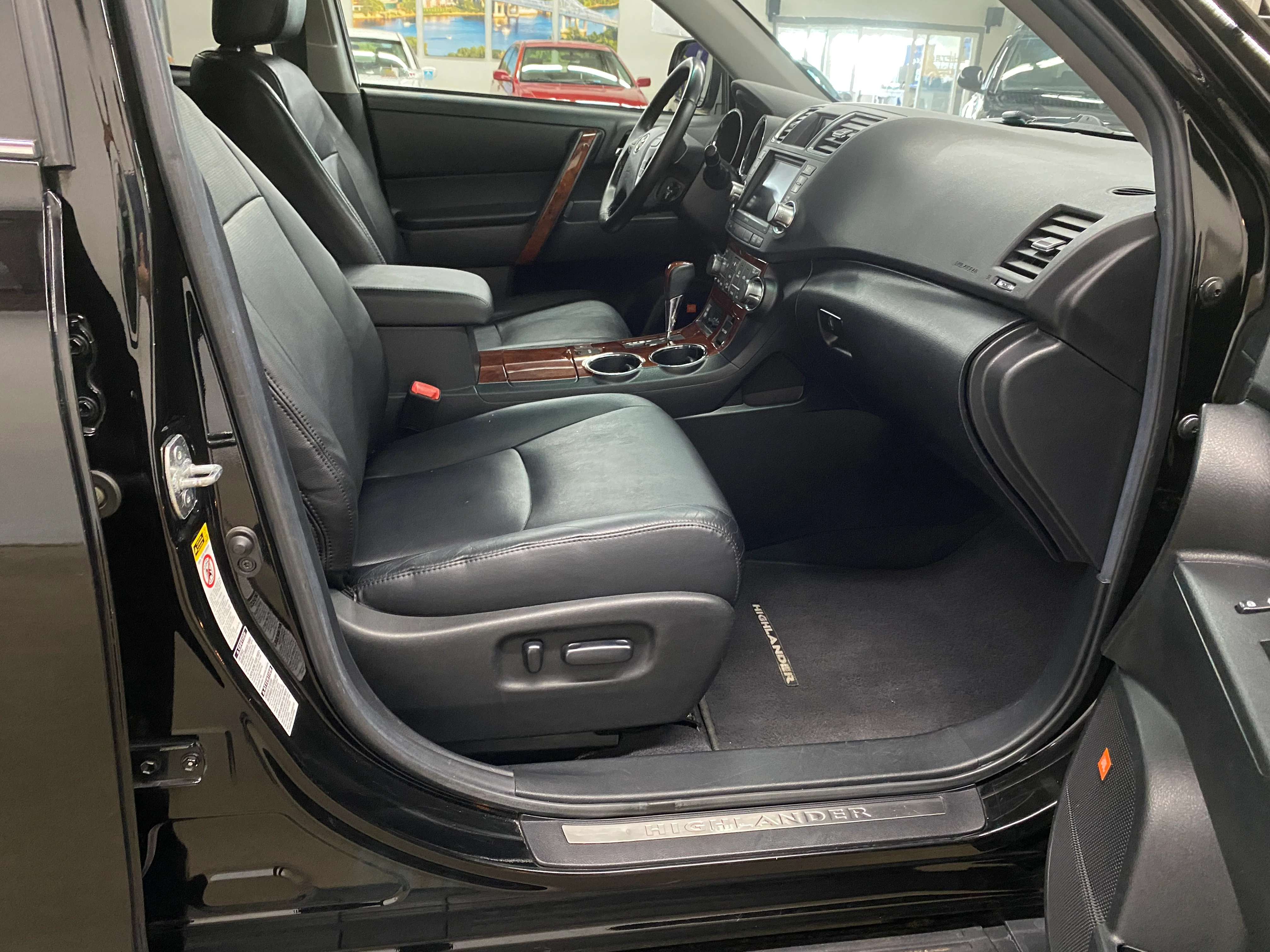 2011 Toyota Highlander Limited 4WD - Image 56