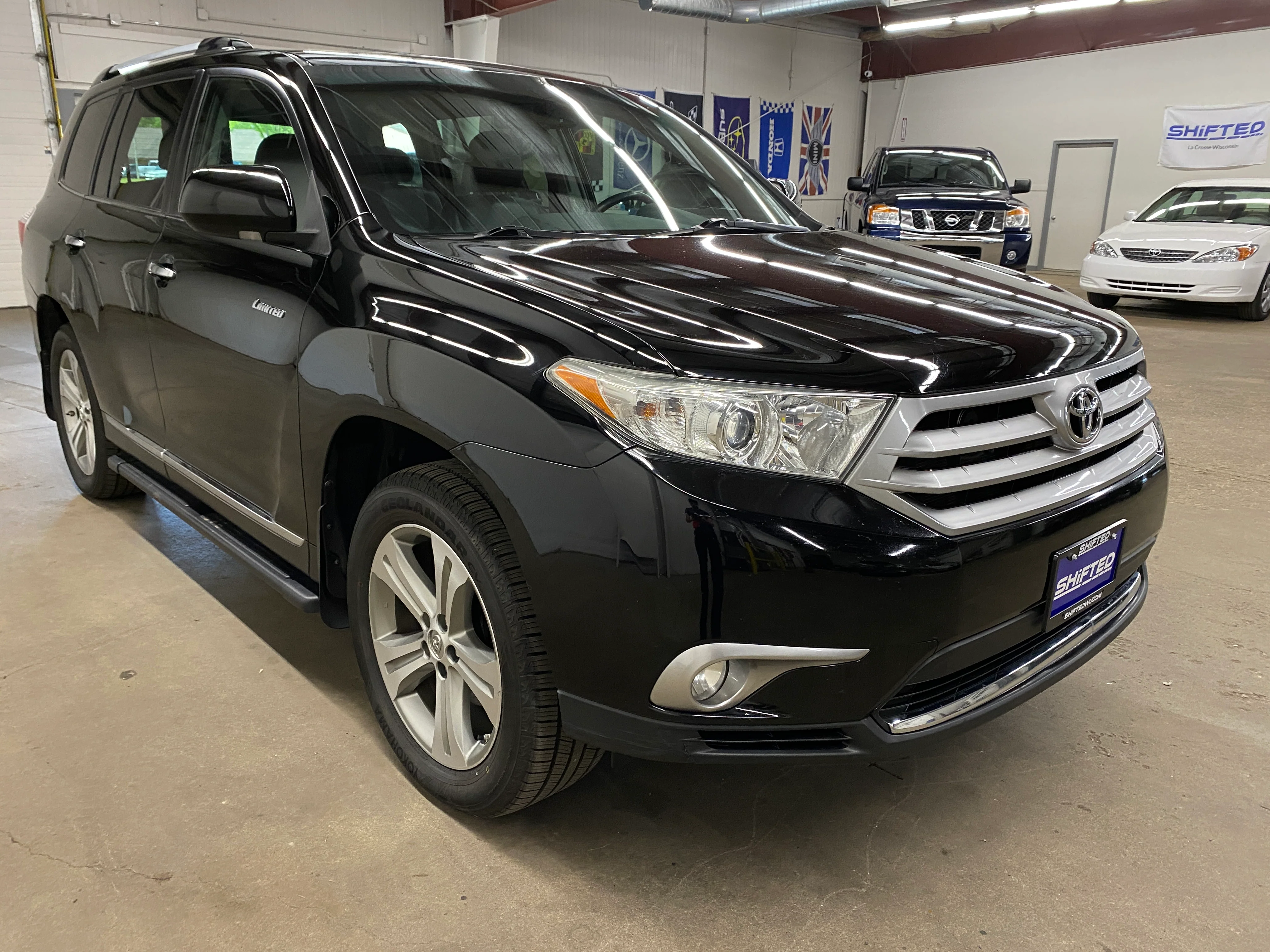 2011 Toyota Highlander Limited 4WD - Image 6
