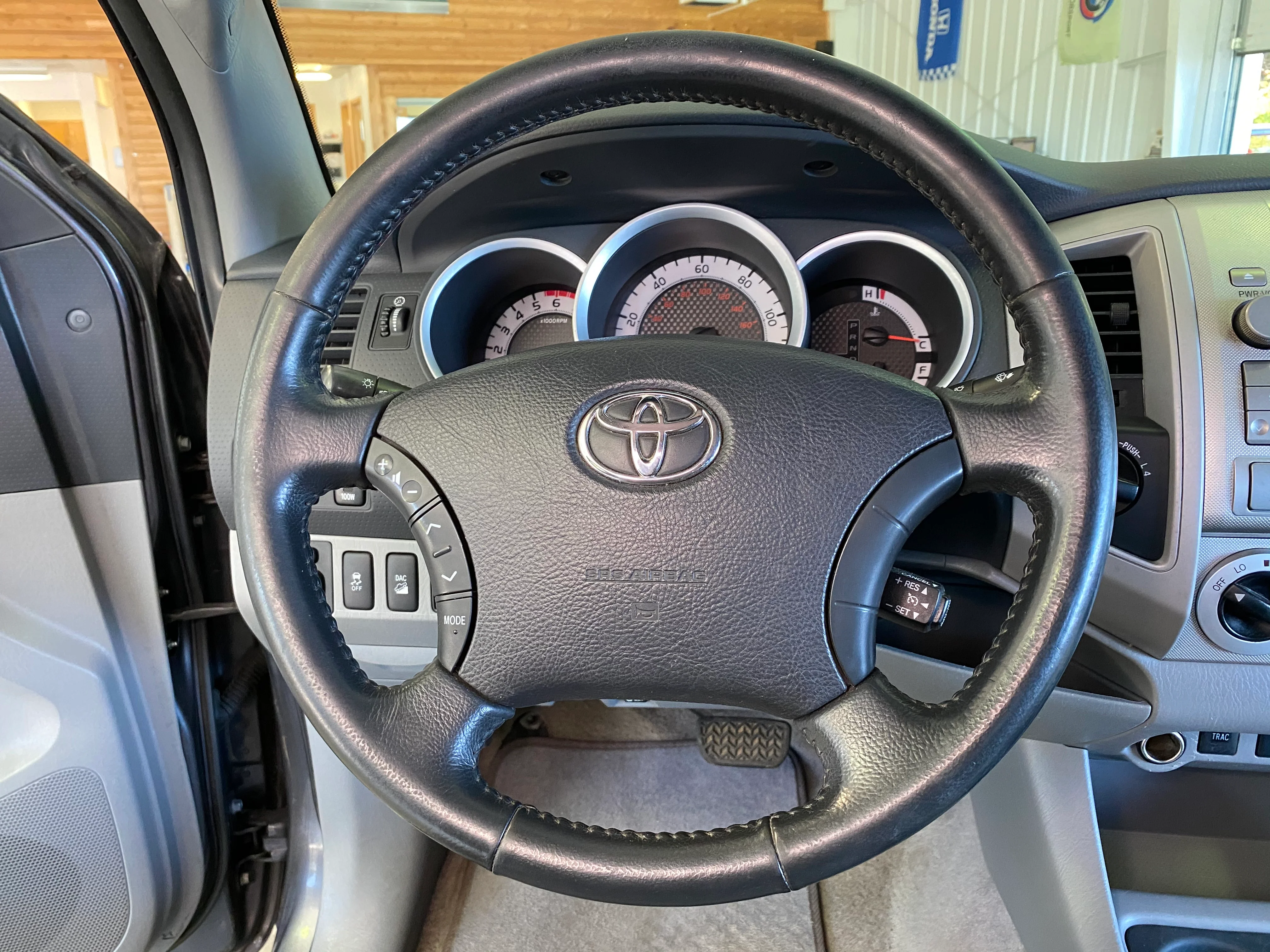 2011 Toyota Tacoma 4WD Ex Cab V6 - Image 15
