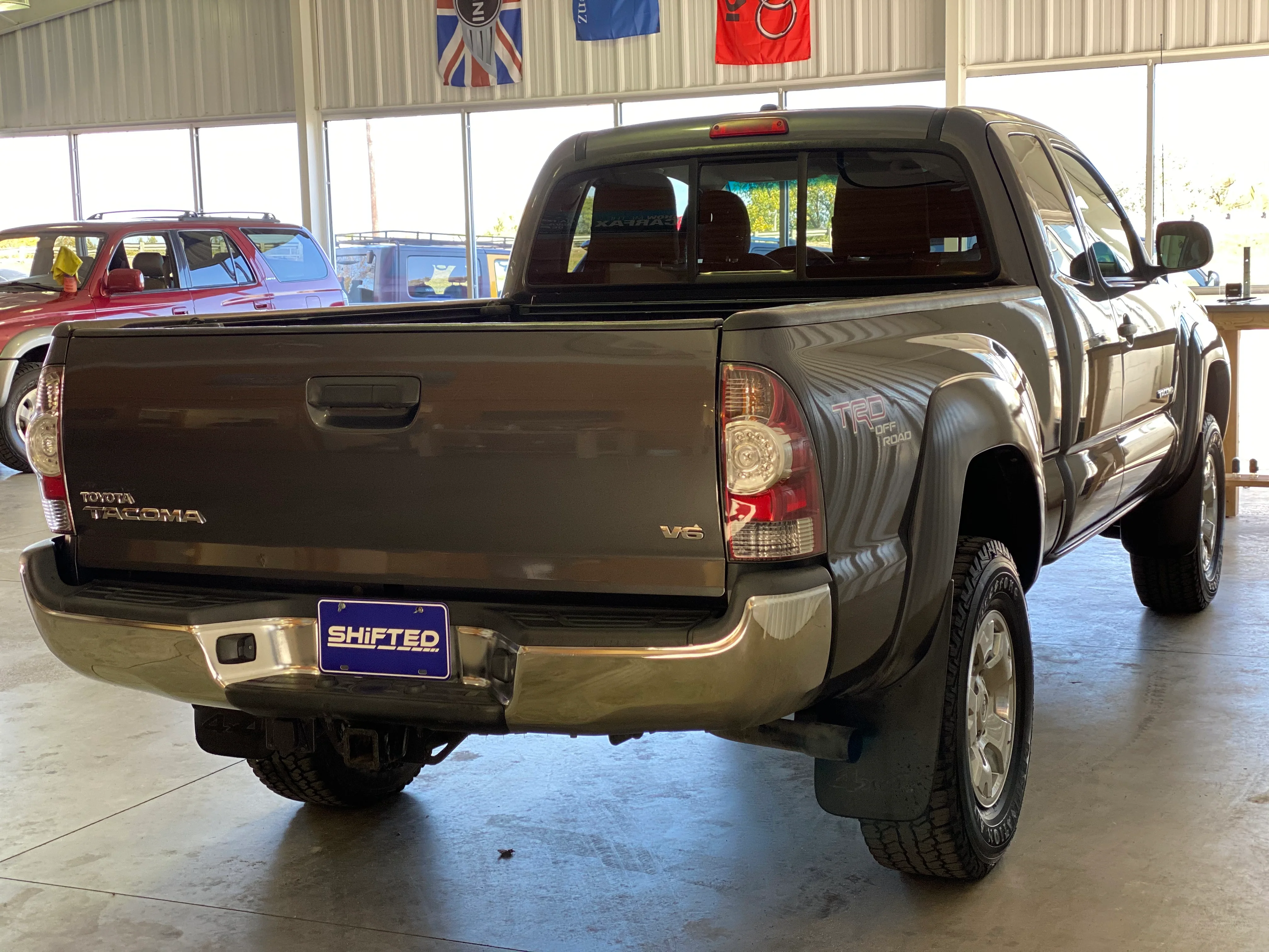 2011 Toyota Tacoma 4WD Ex Cab V6 - Image 4