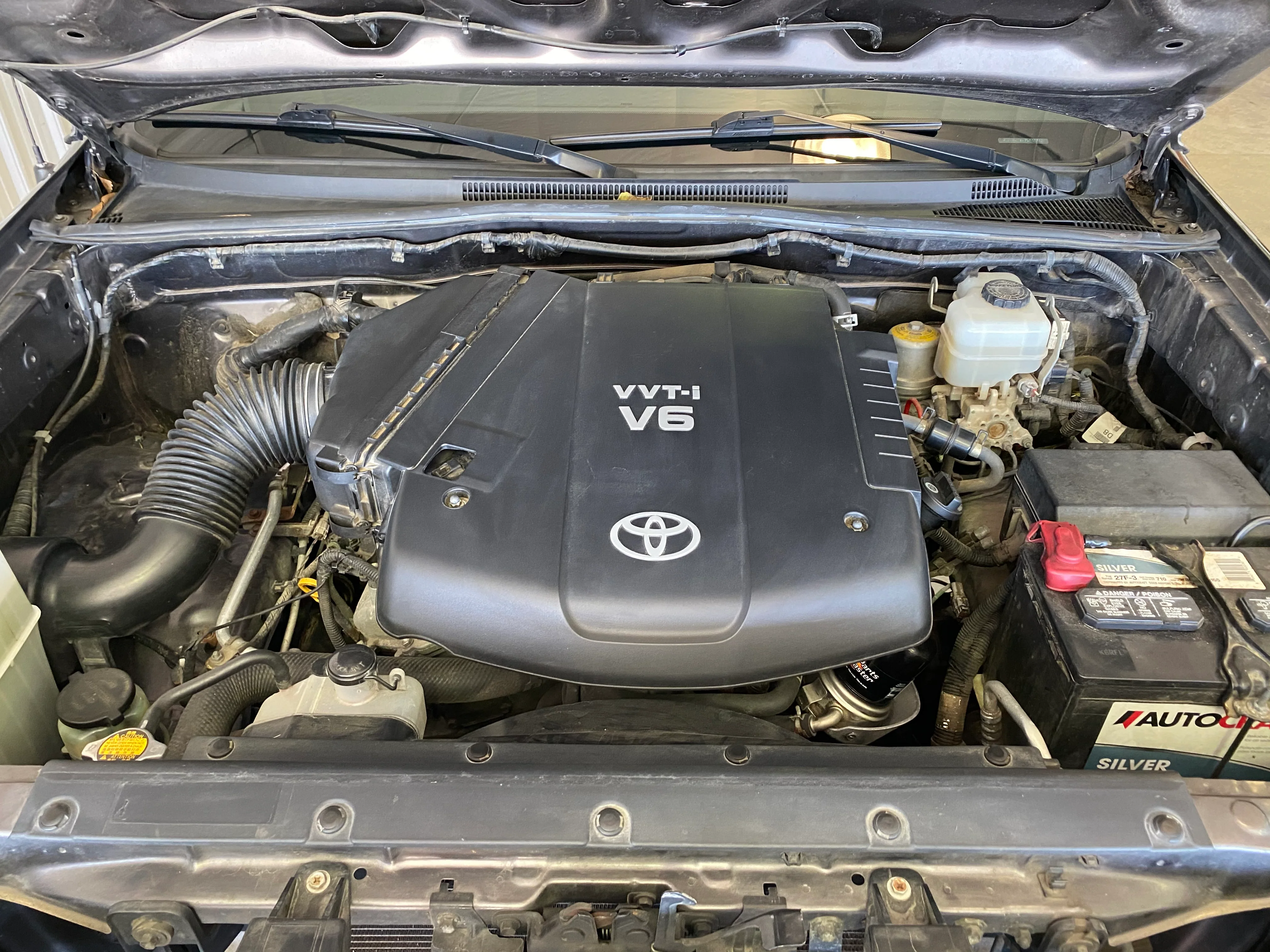 2011 Toyota Tacoma 4WD Ex Cab V6 - Image 9