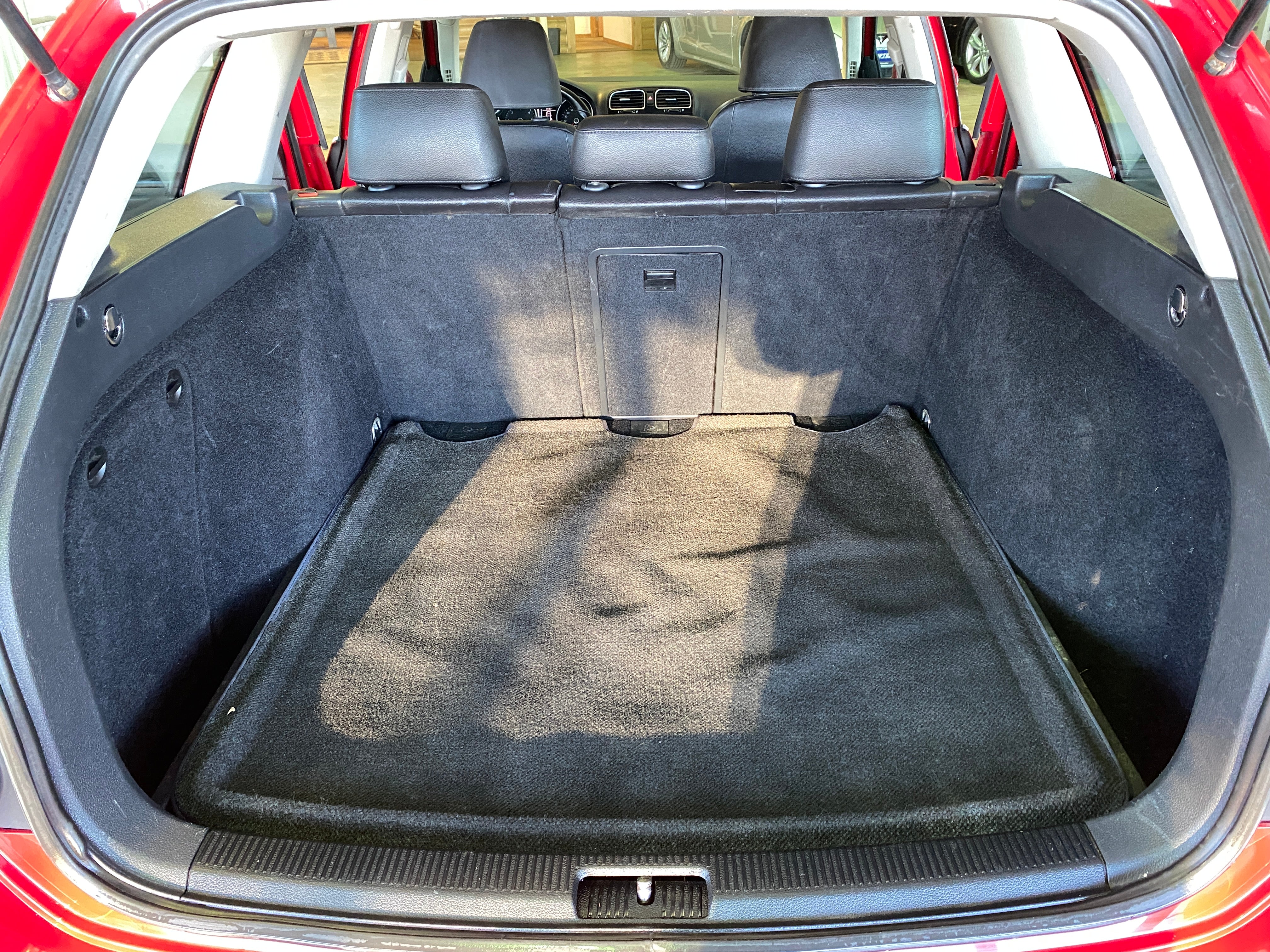 2011 Volkswagen Jetta SportWagen Manual TDI - Image 12