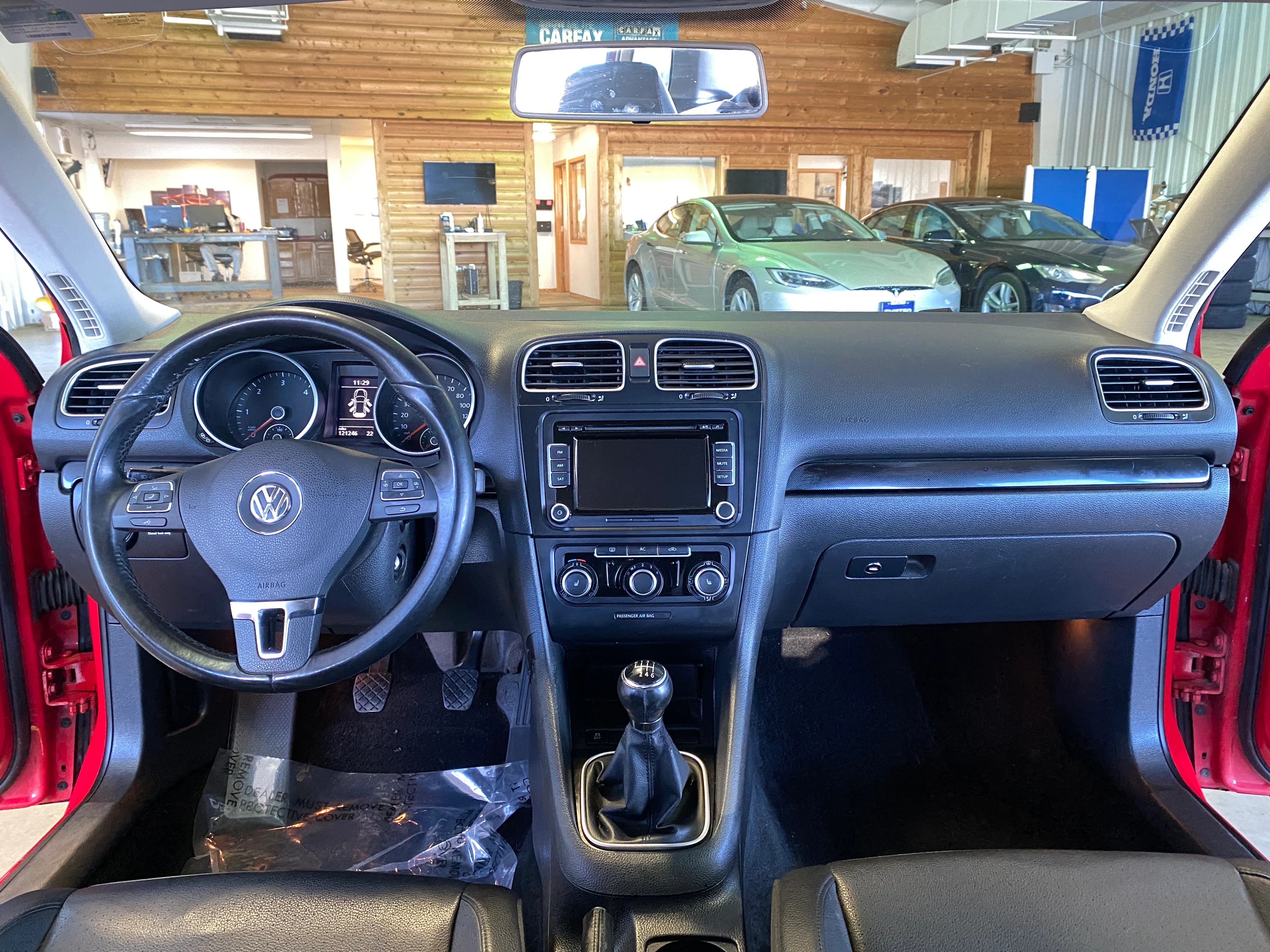 2011 Volkswagen Jetta SportWagen Manual TDI - Image 15