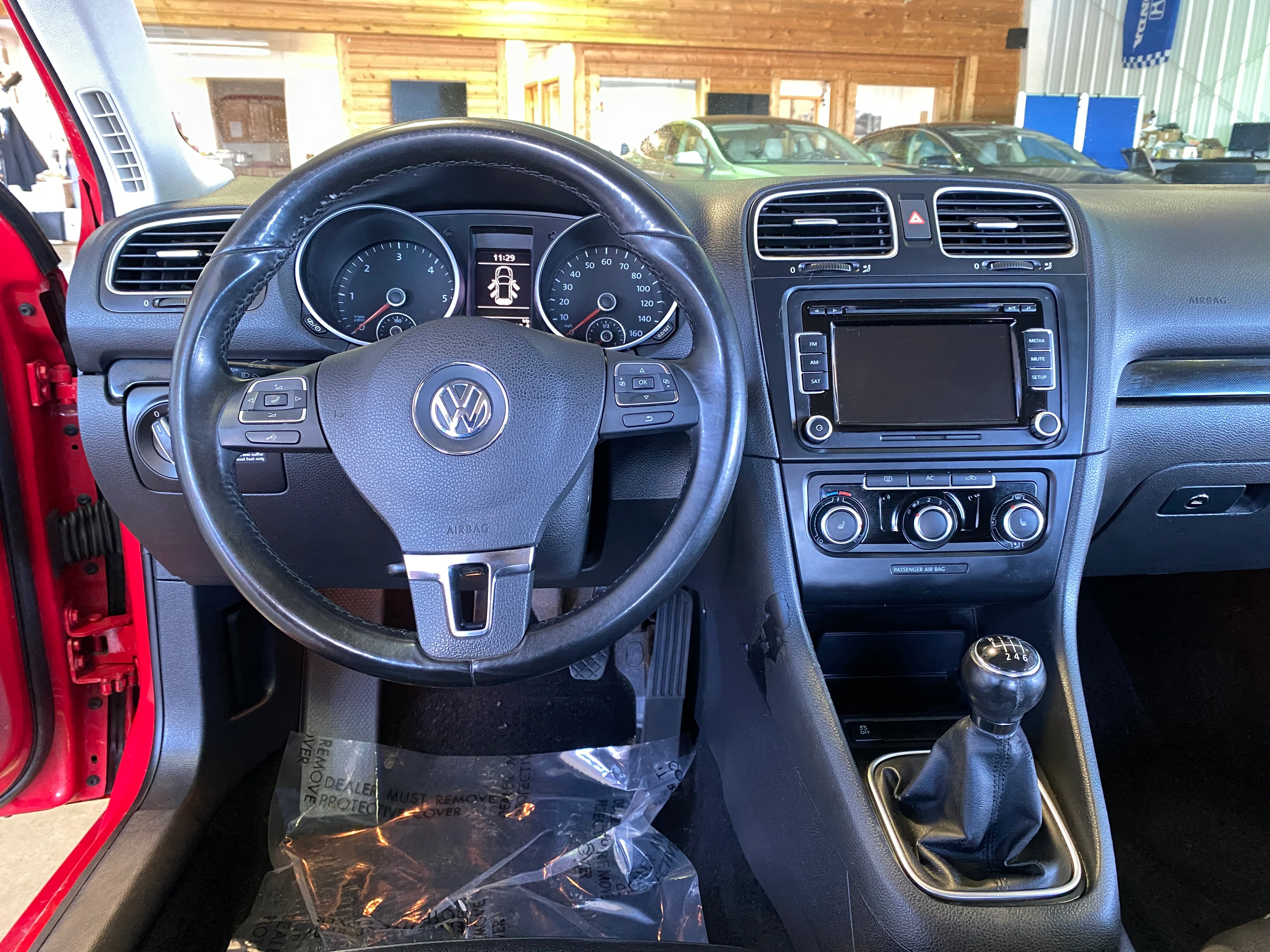 2011 Volkswagen Jetta SportWagen Manual TDI - Image 16