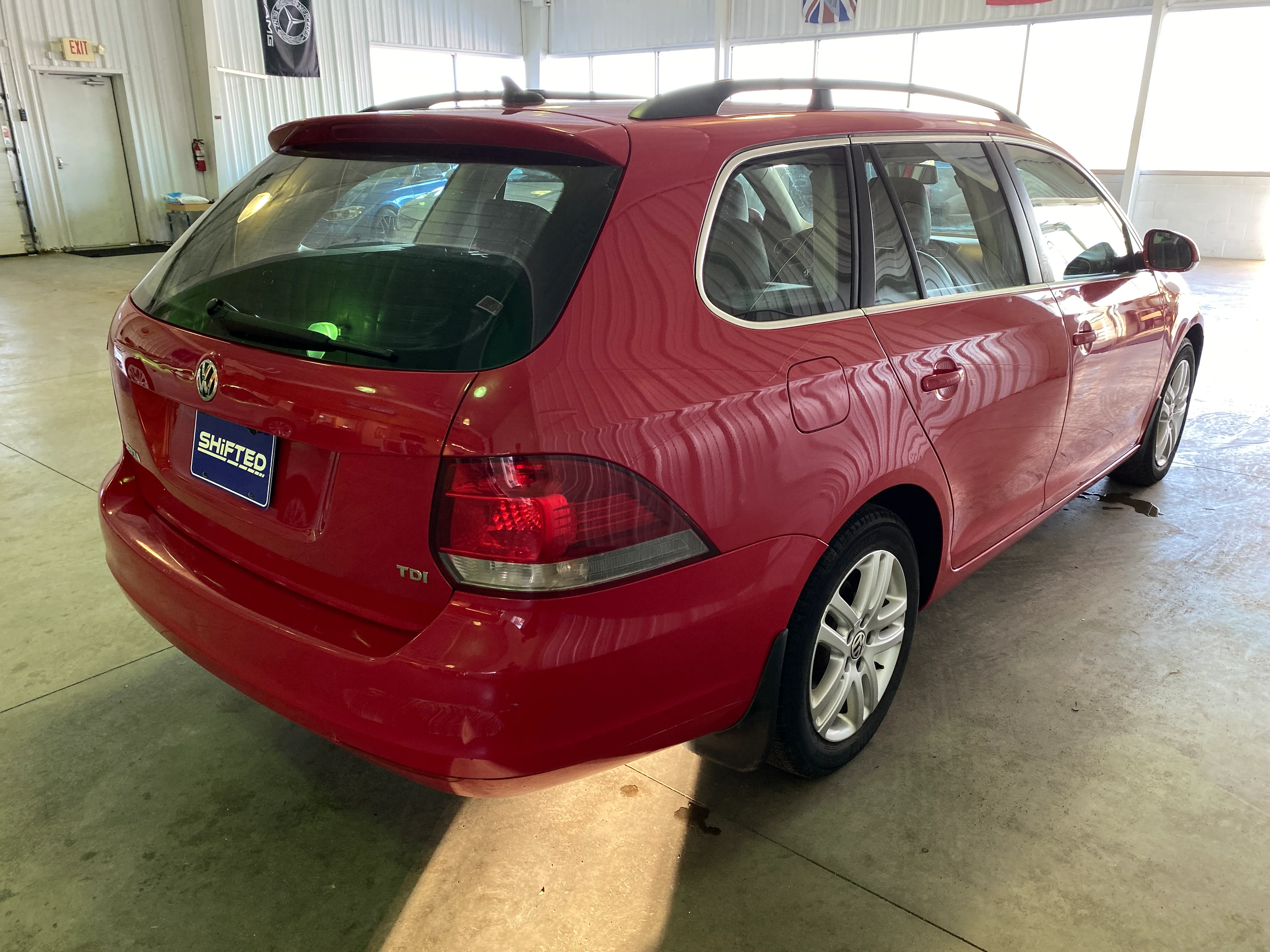 2011 Volkswagen Jetta SportWagen Manual TDI - Image 5