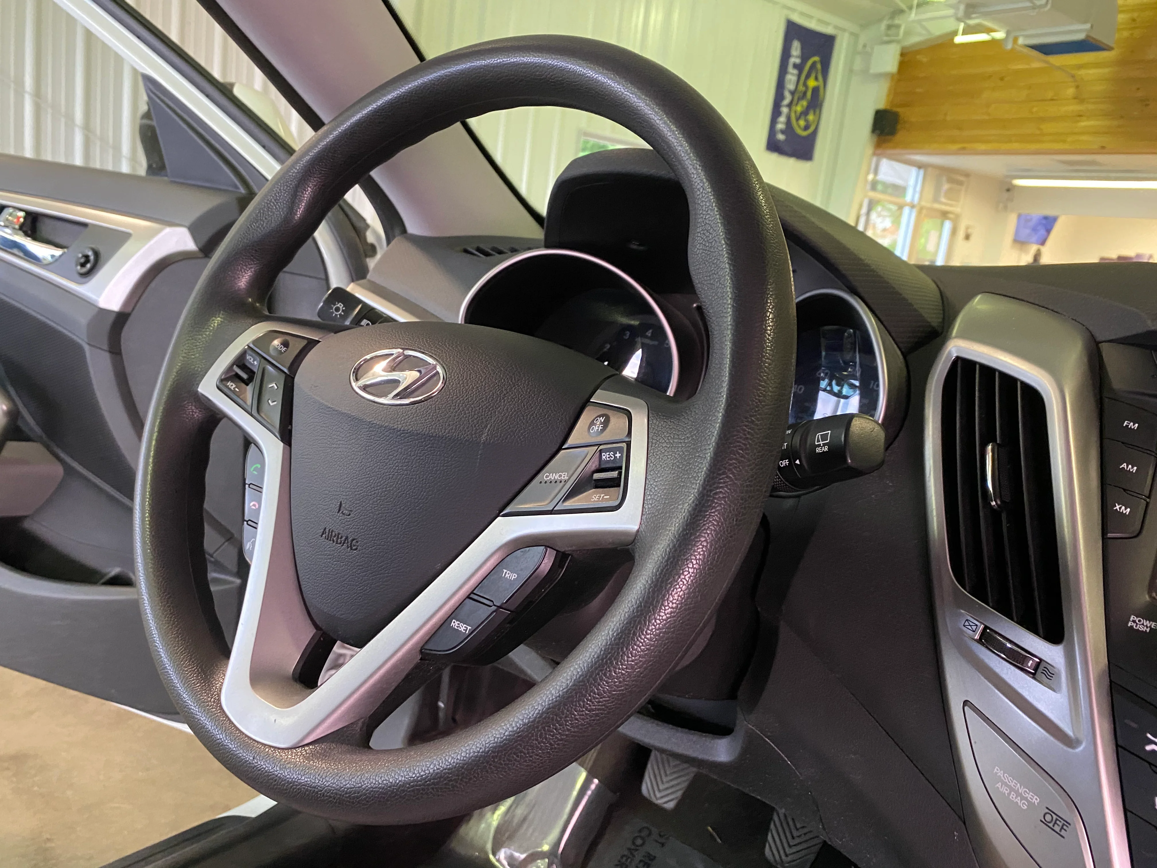 2012 Hyundai Veloster Manual - Image 16