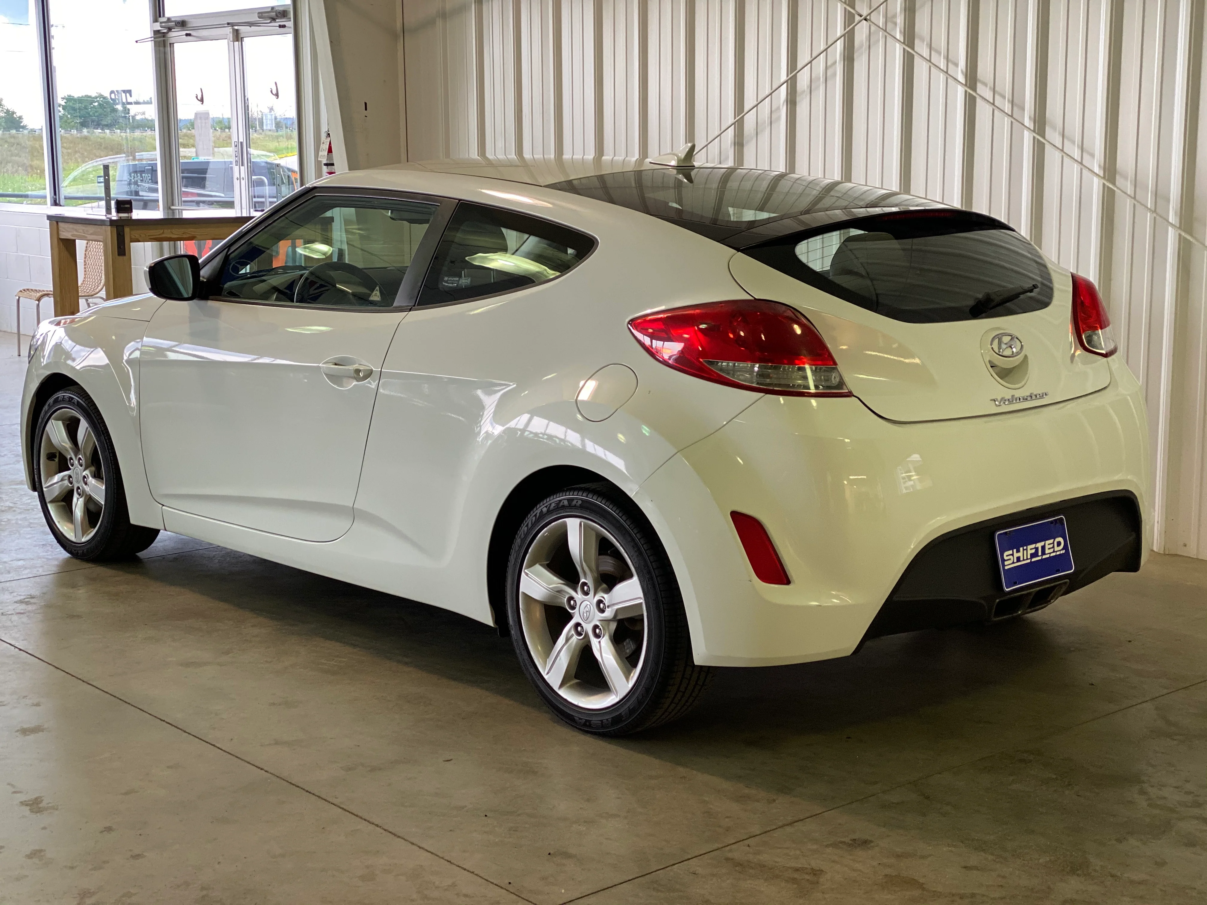 2012 Hyundai Veloster Manual - Image 3