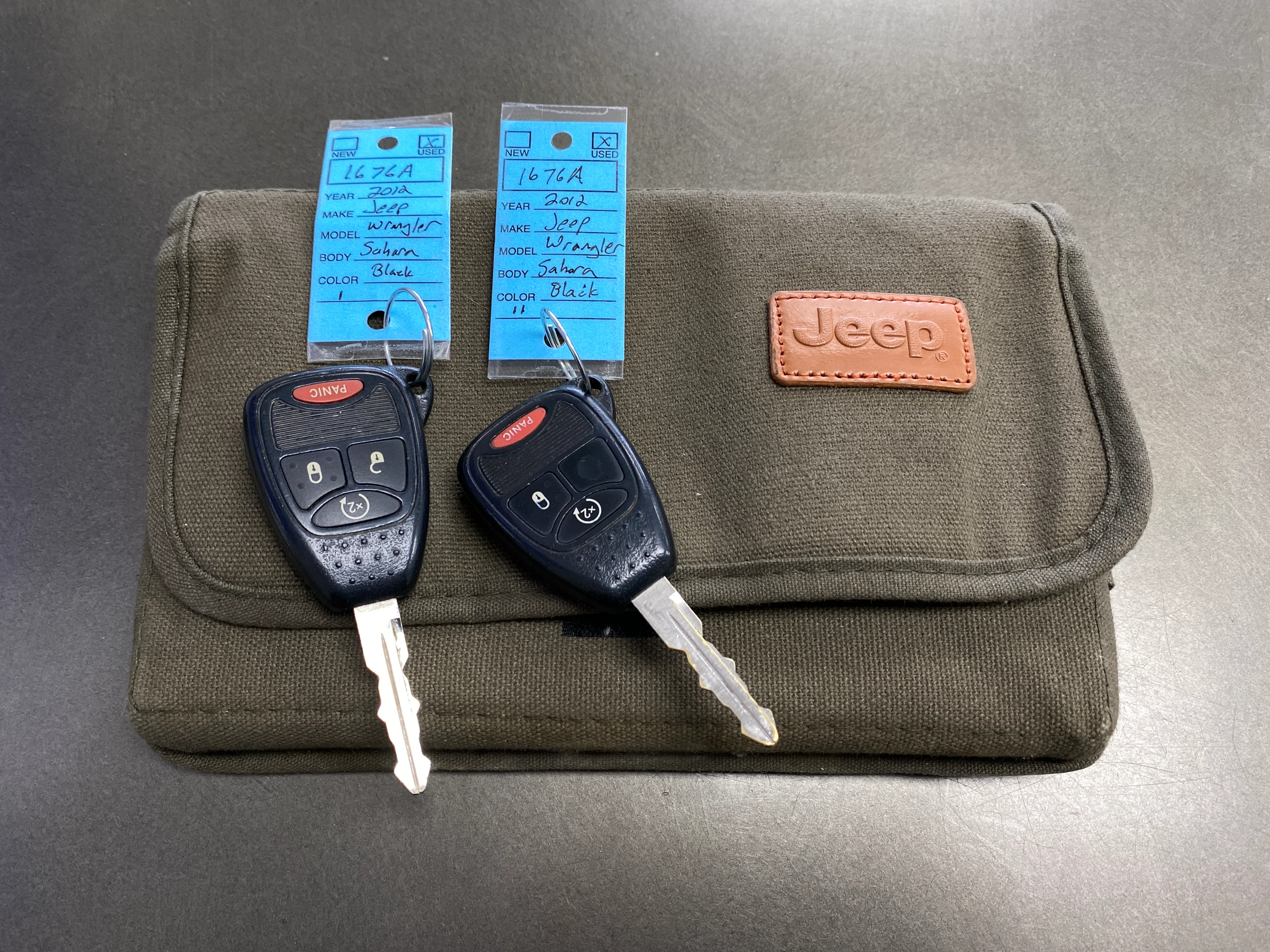 2012 Jeep Wrangler Unlimited Sahara - Image 28