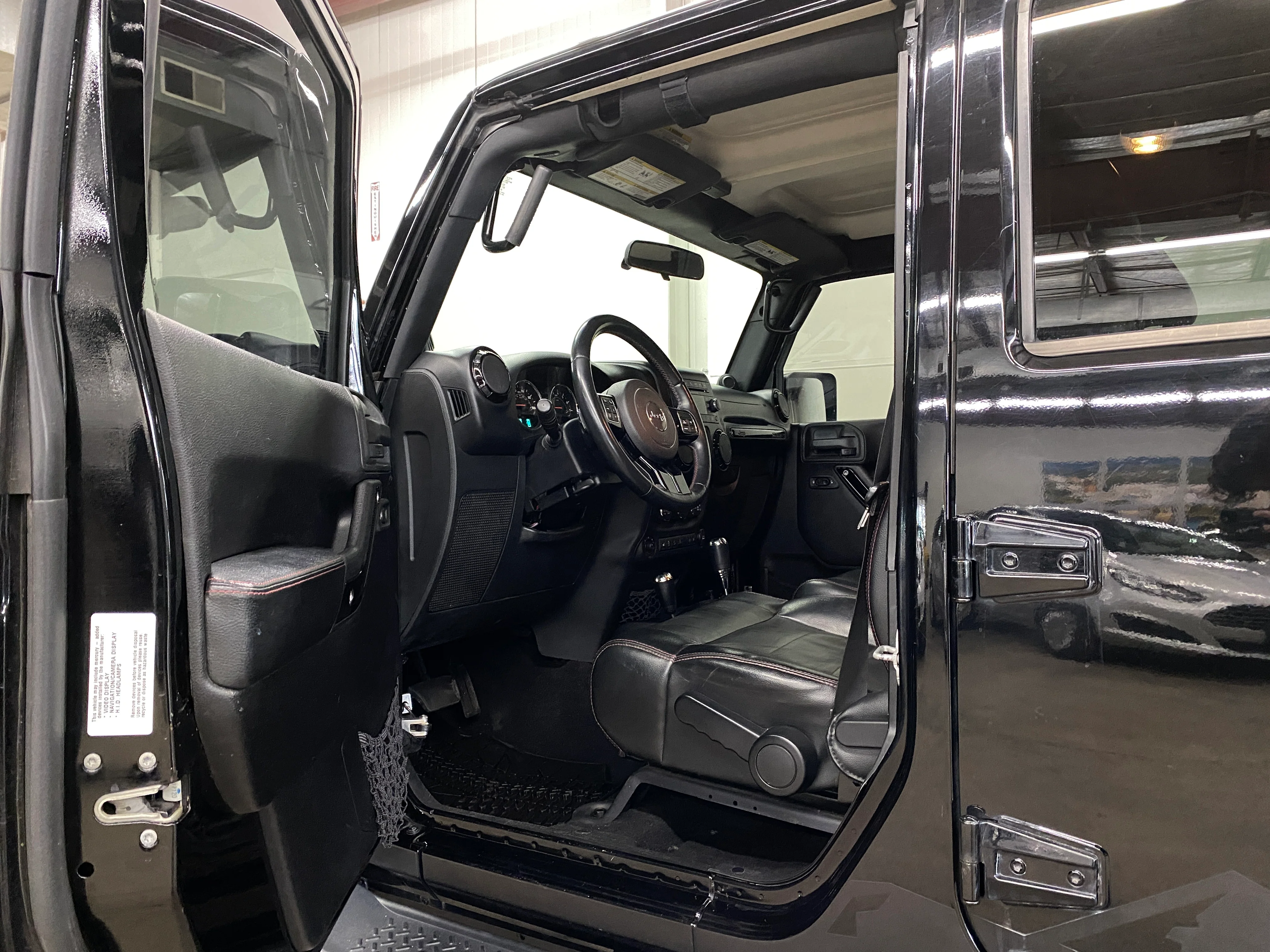 2012 Jeep Wrangler Unlimited Sahara - Image 38