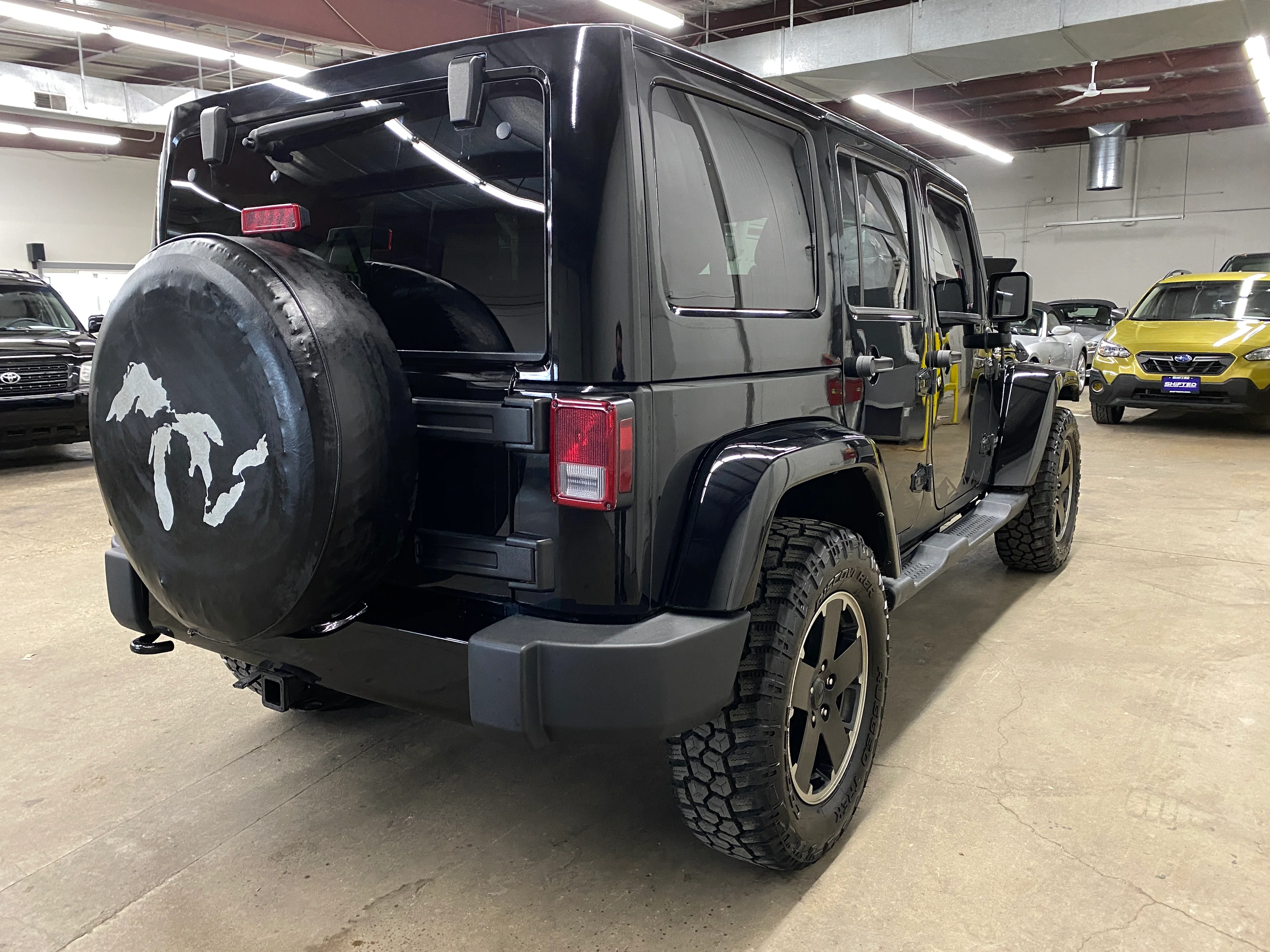 2012 Jeep Wrangler Unlimited Sahara - Image 5