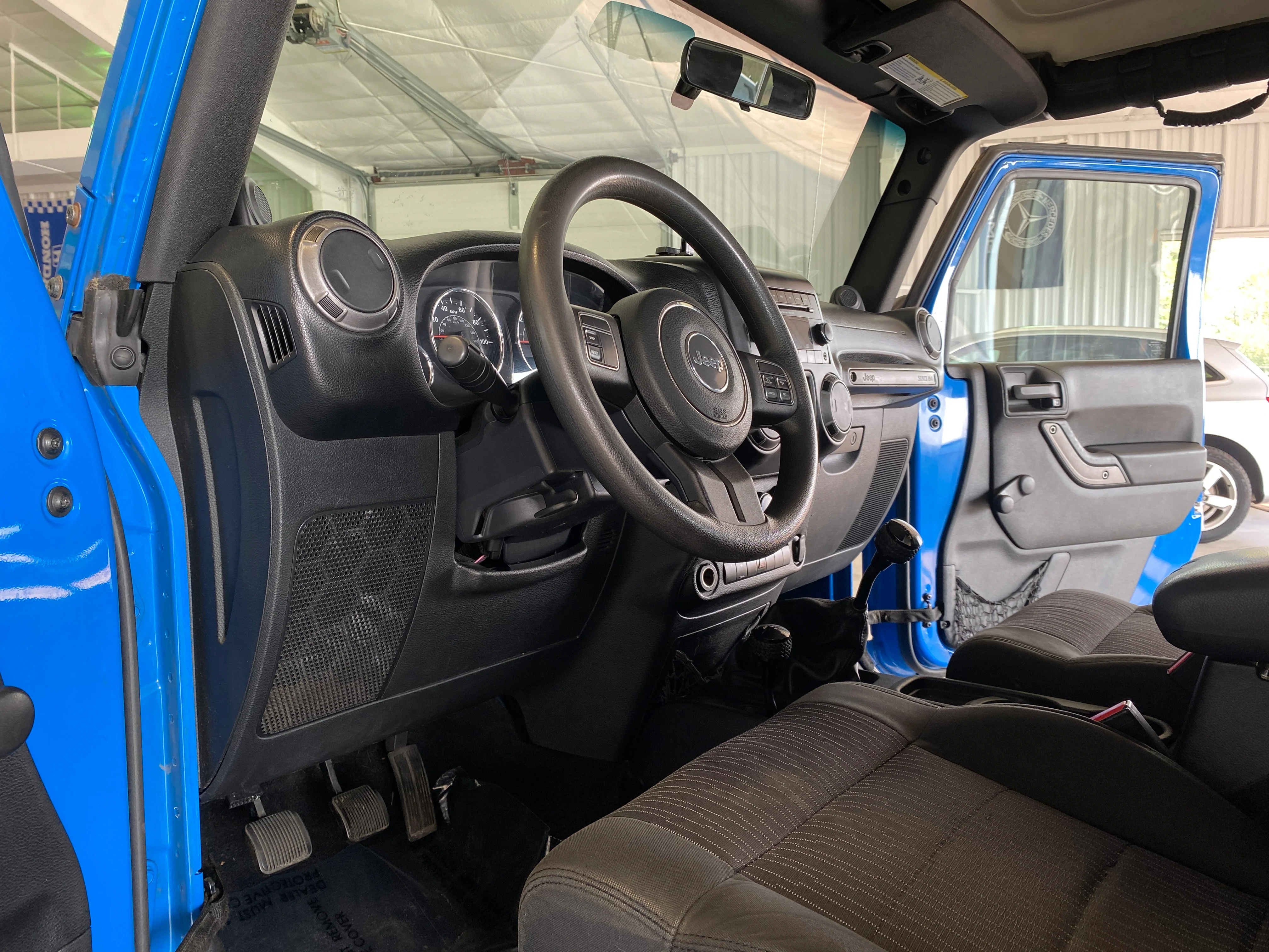 2012 Jeep Wrangler Sport 4WD Manual - Image 10