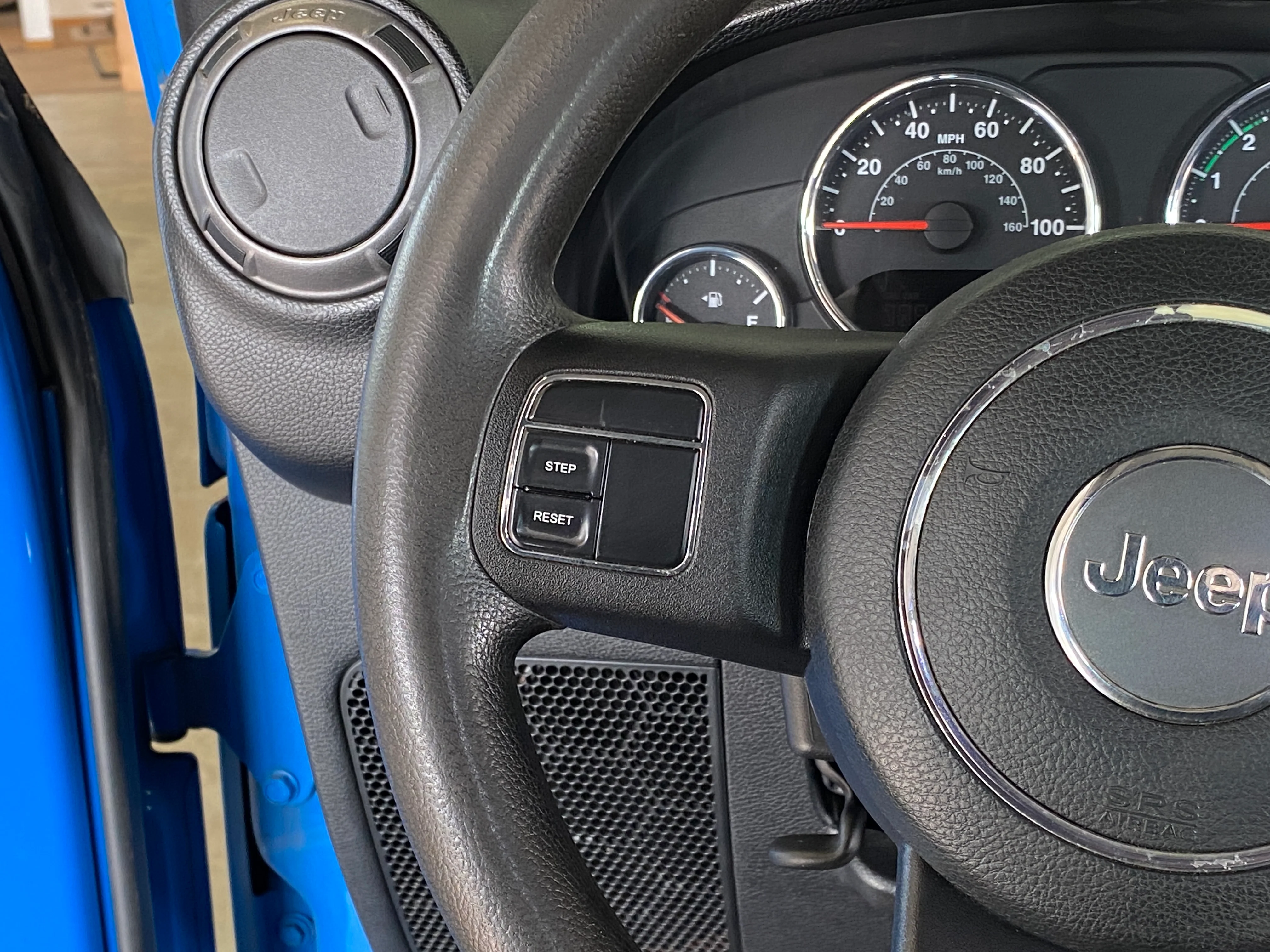 2012 Jeep Wrangler Sport 4WD Manual - Image 18