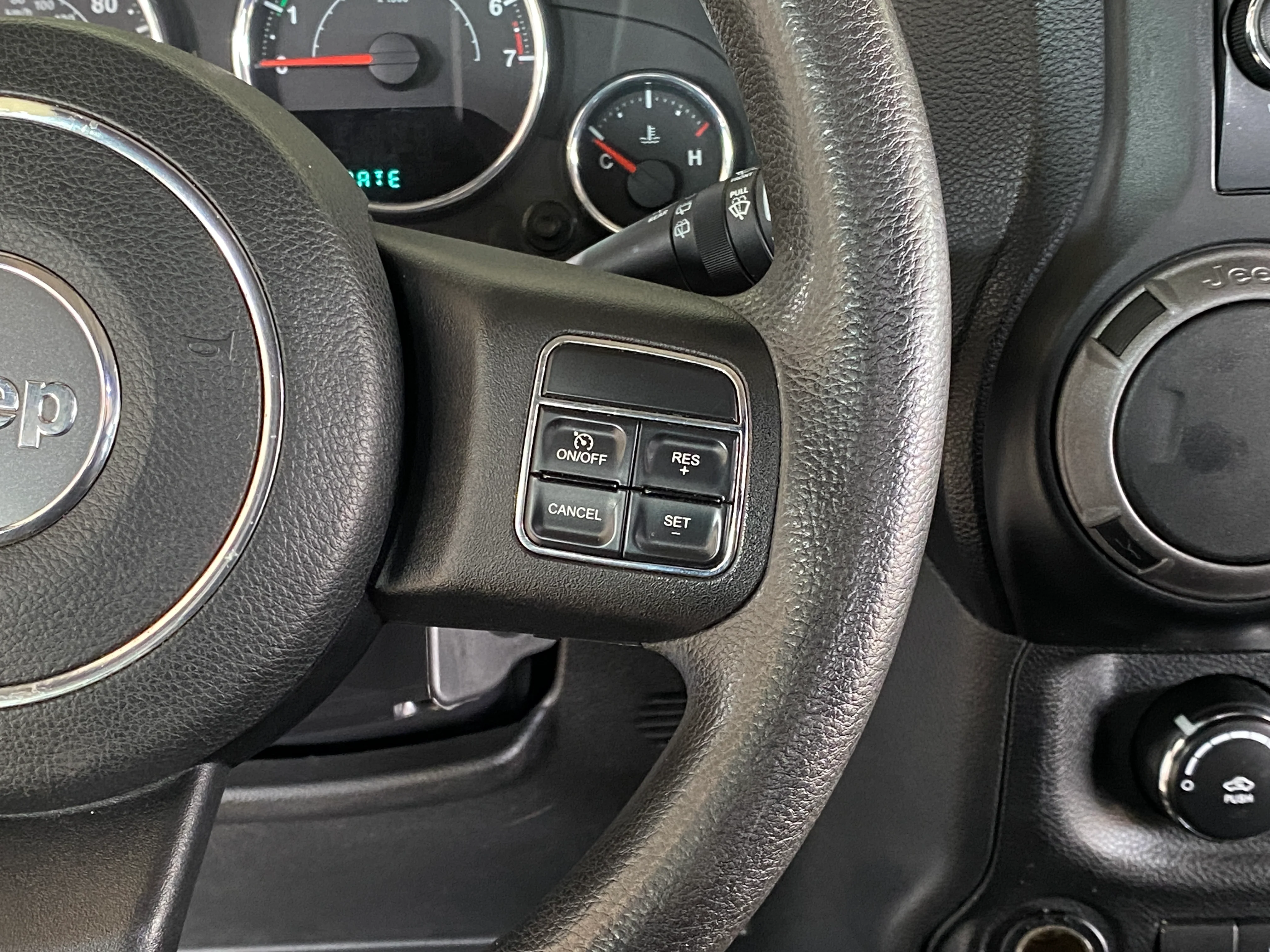 2012 Jeep Wrangler Sport 4WD Manual - Image 19
