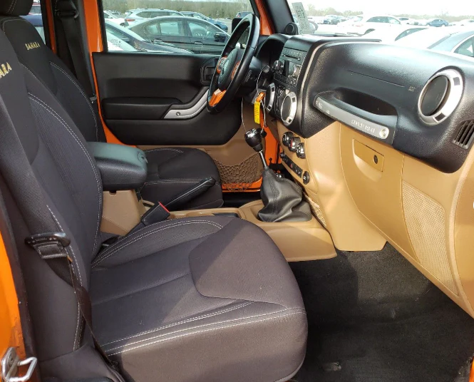 2012 Jeep Wrangler Unlimited Sahara Manual - Image 3