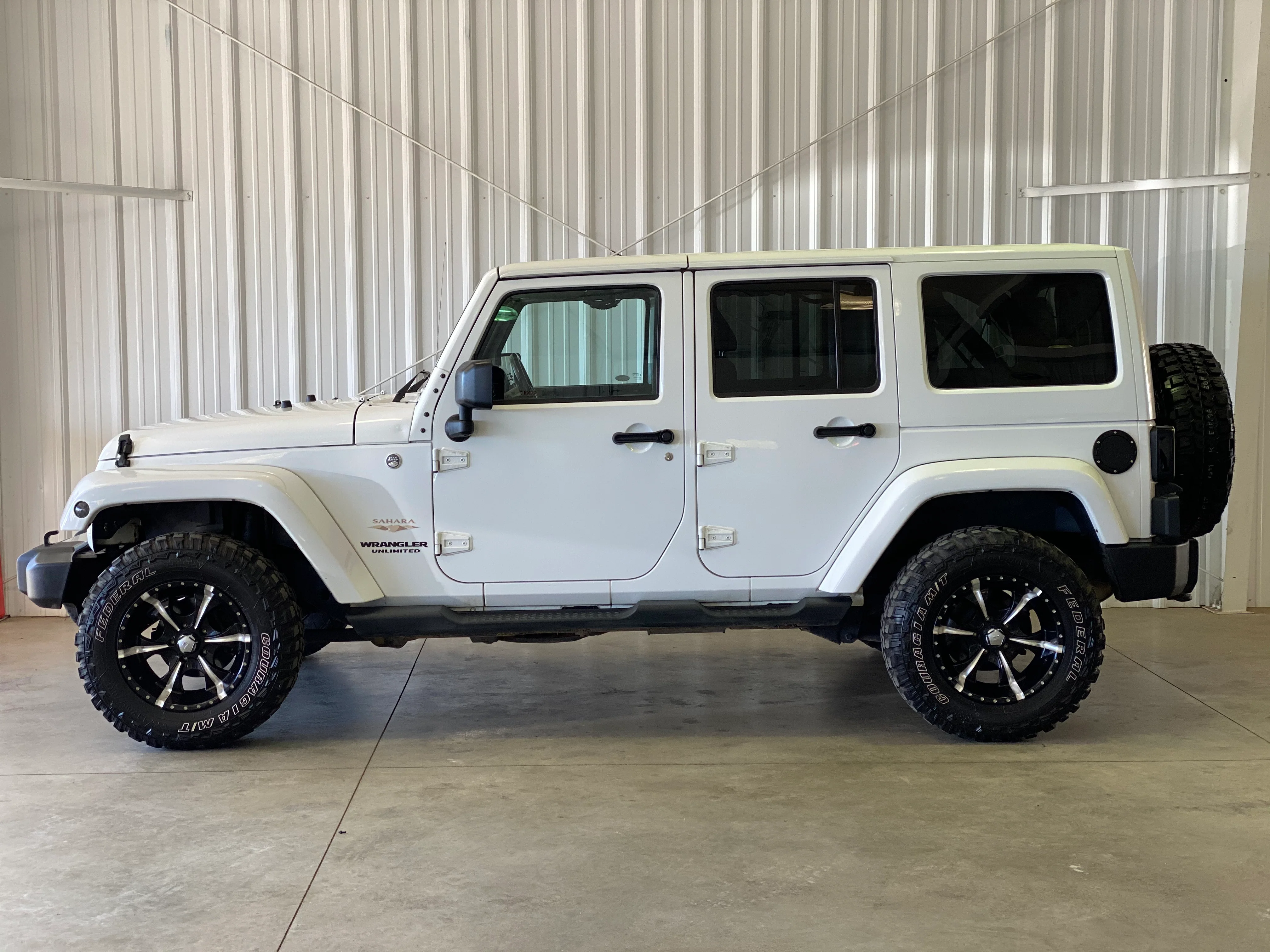 2012 Jeep Wrangler Unlimited Sahara Manual - Image 2