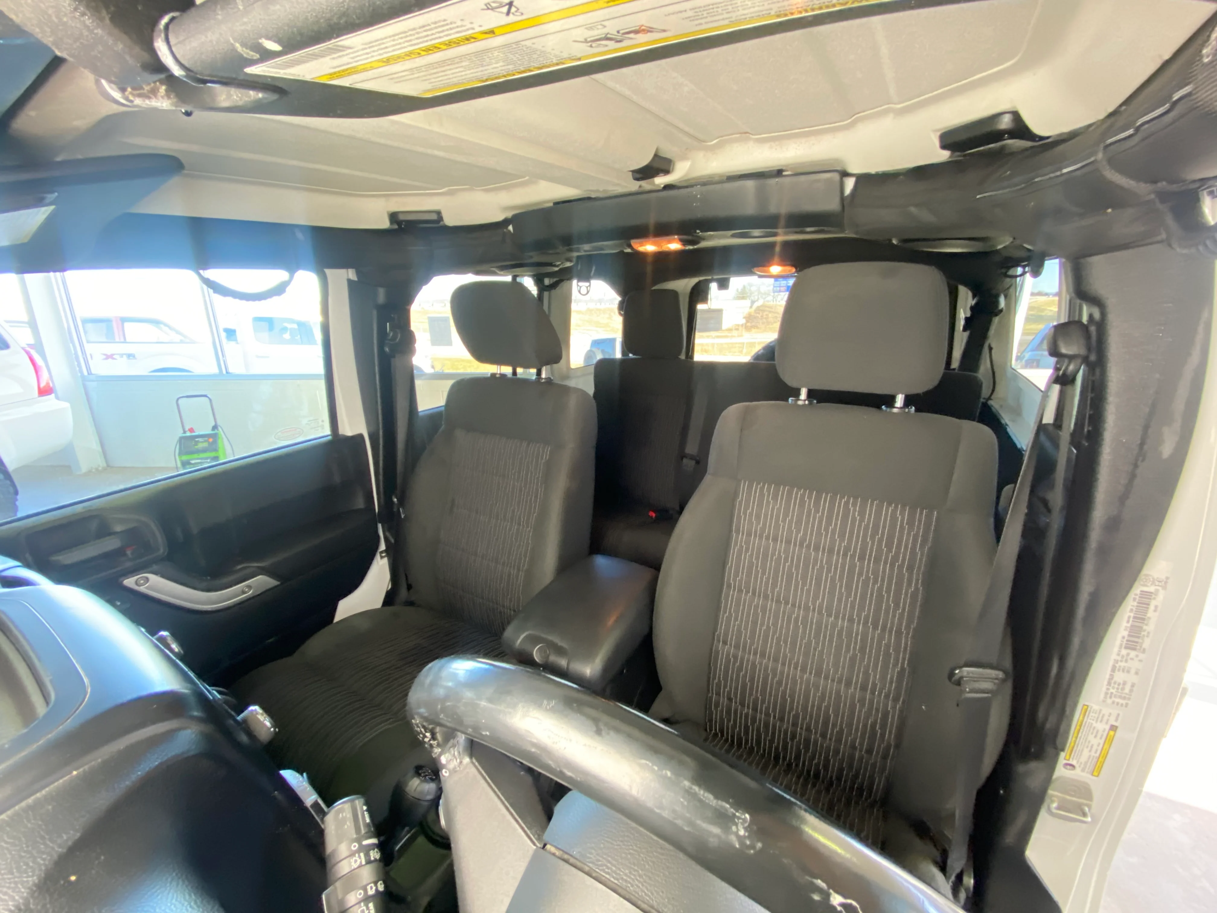 2012 Jeep Wrangler Unlimited Sahara Manual - Image 27