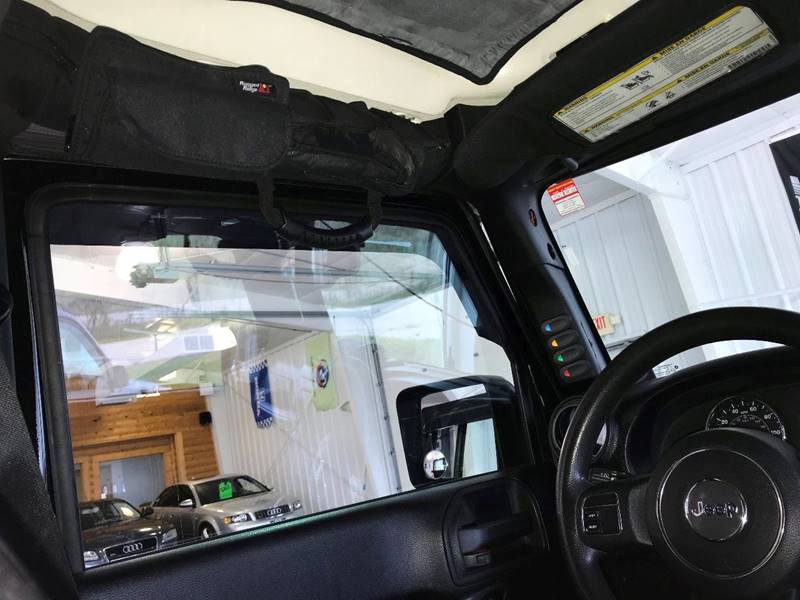 2012 Jeep Wrangler Unlimited Sport - Image 17