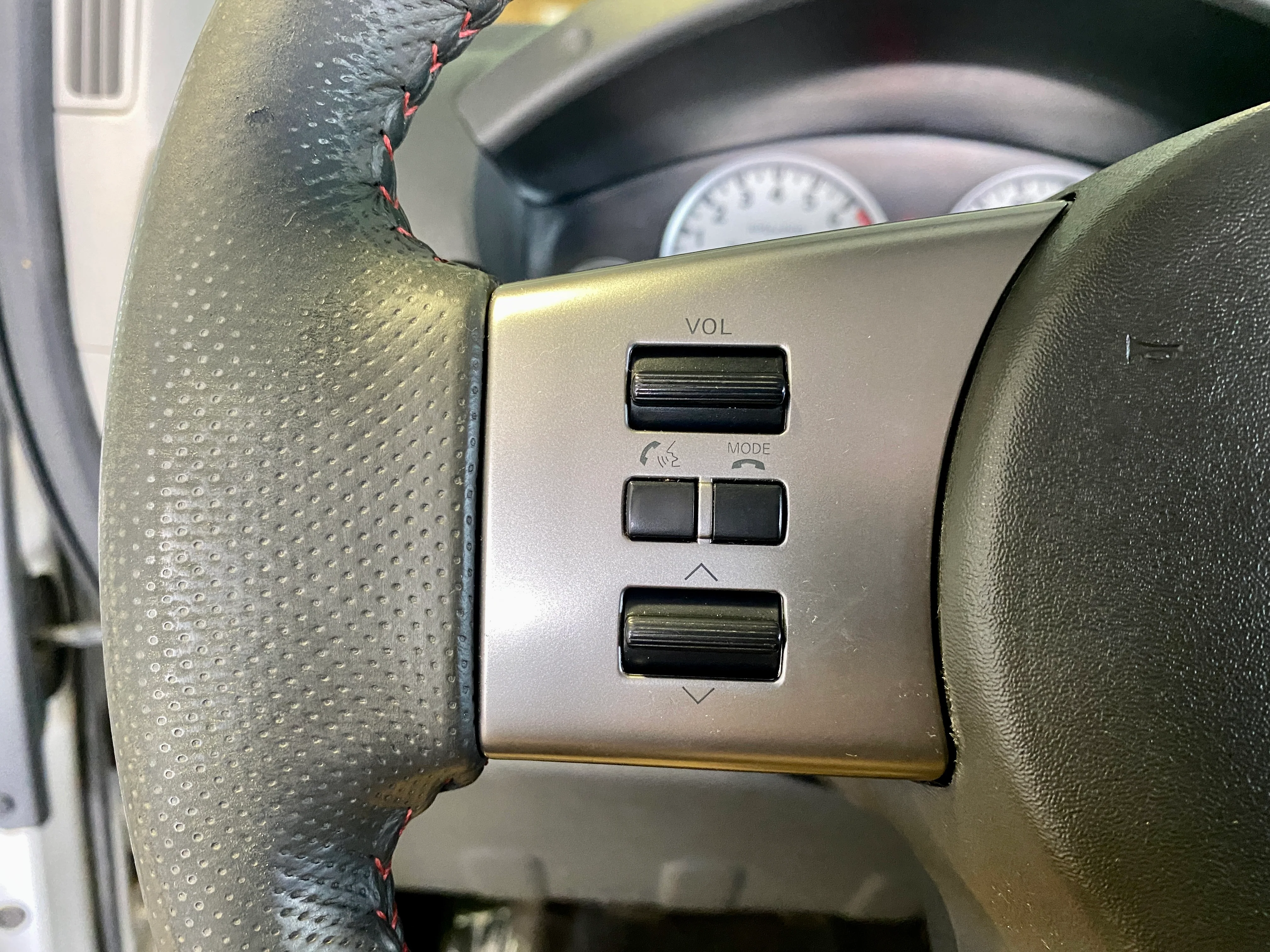 2012 Nissan Xterra PRO-4X Manual - Image 19