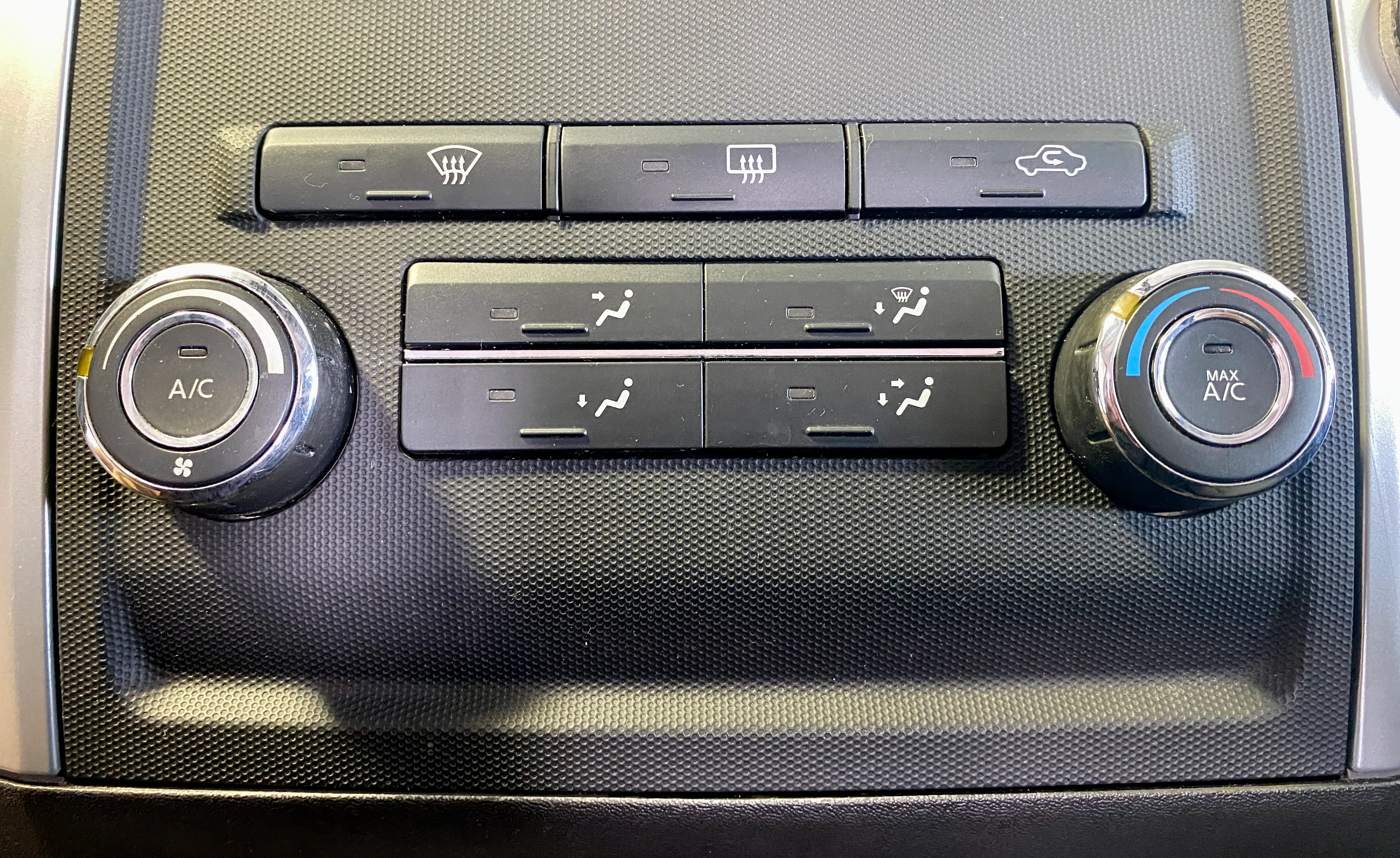 2012 Nissan Xterra PRO-4X Manual - Image 23