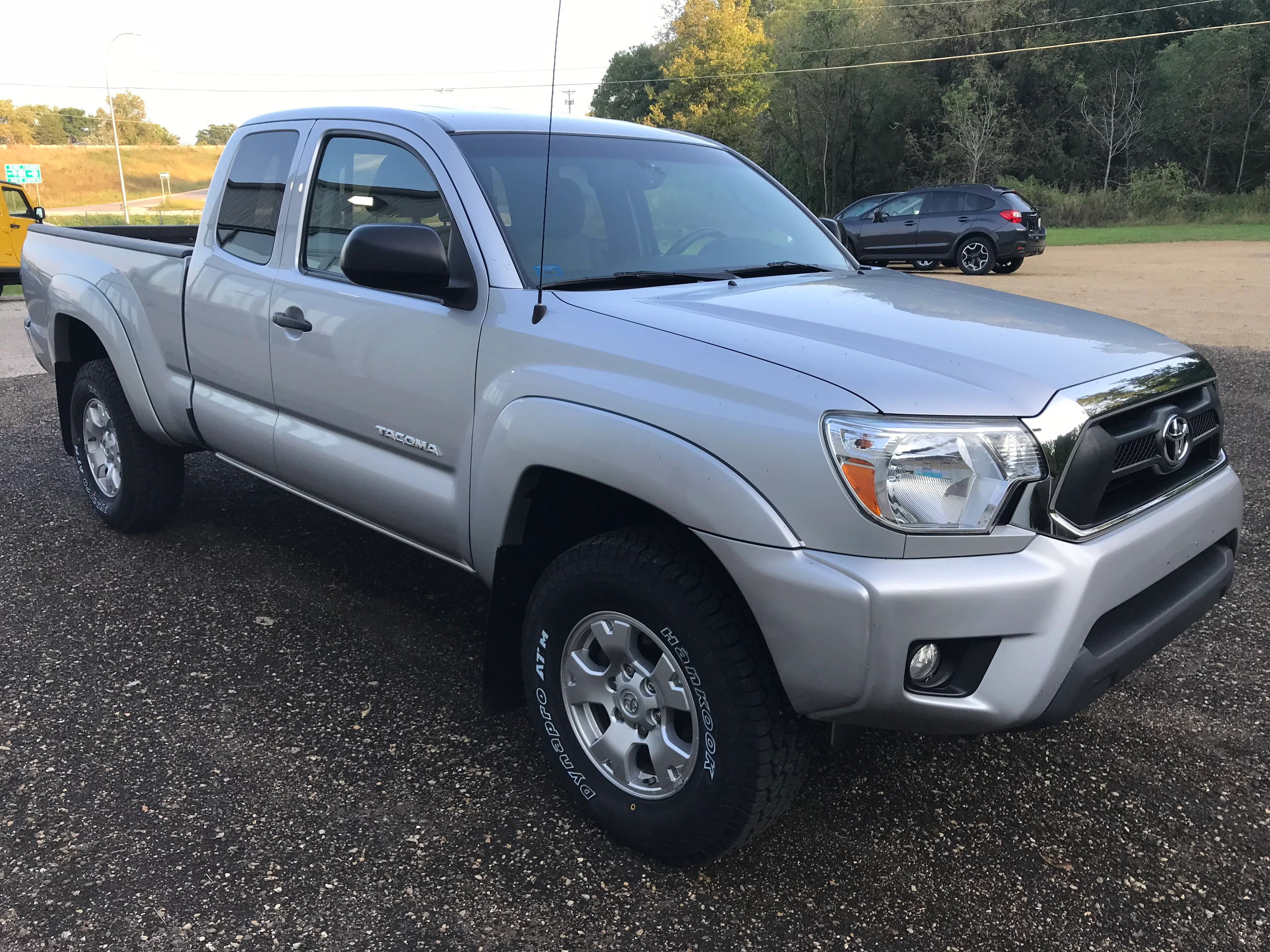 2012 Toyota Tacoma 4x4 - Image 7