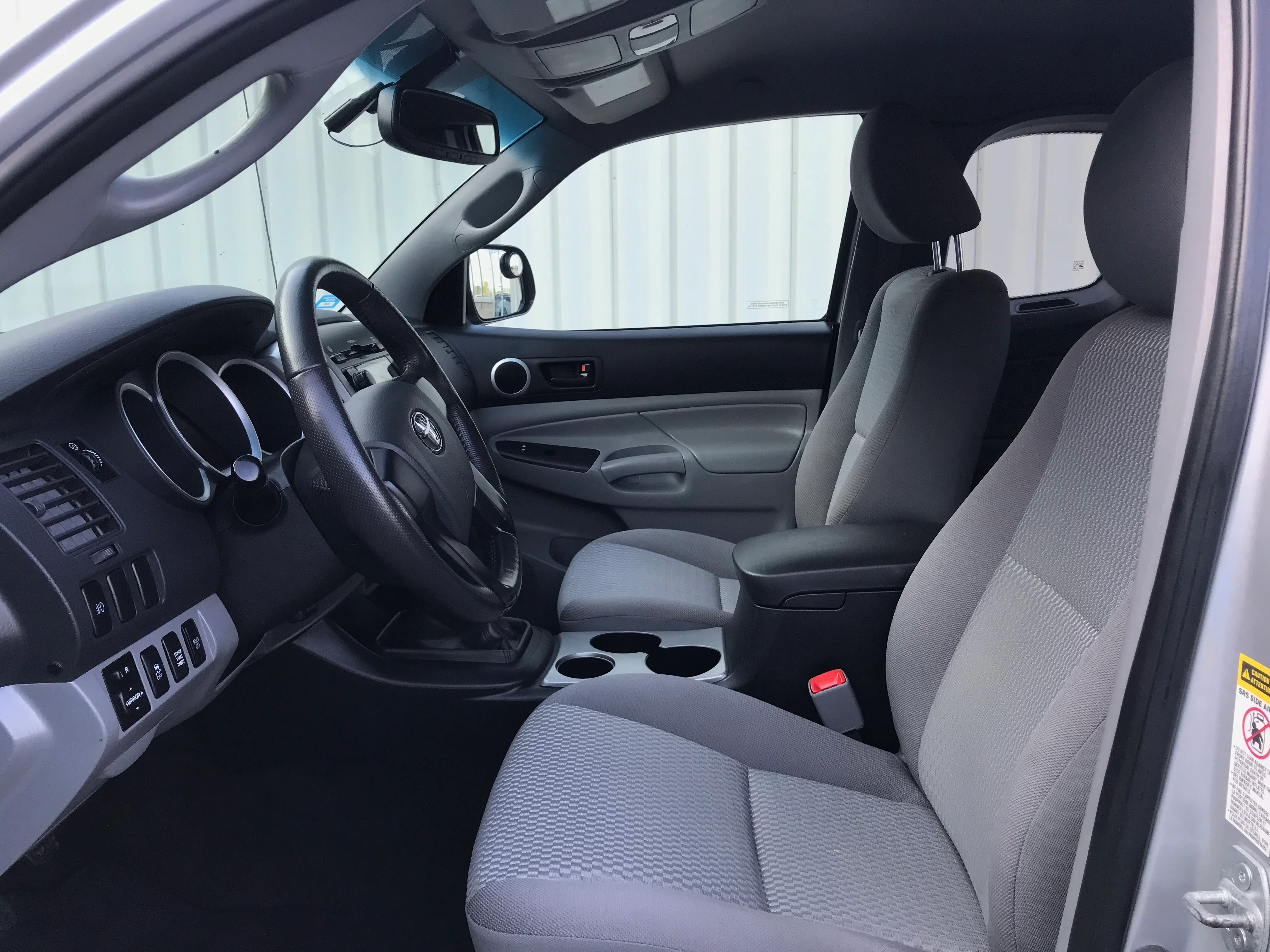 2012 Toyota Tacoma 4x4 - Image 8