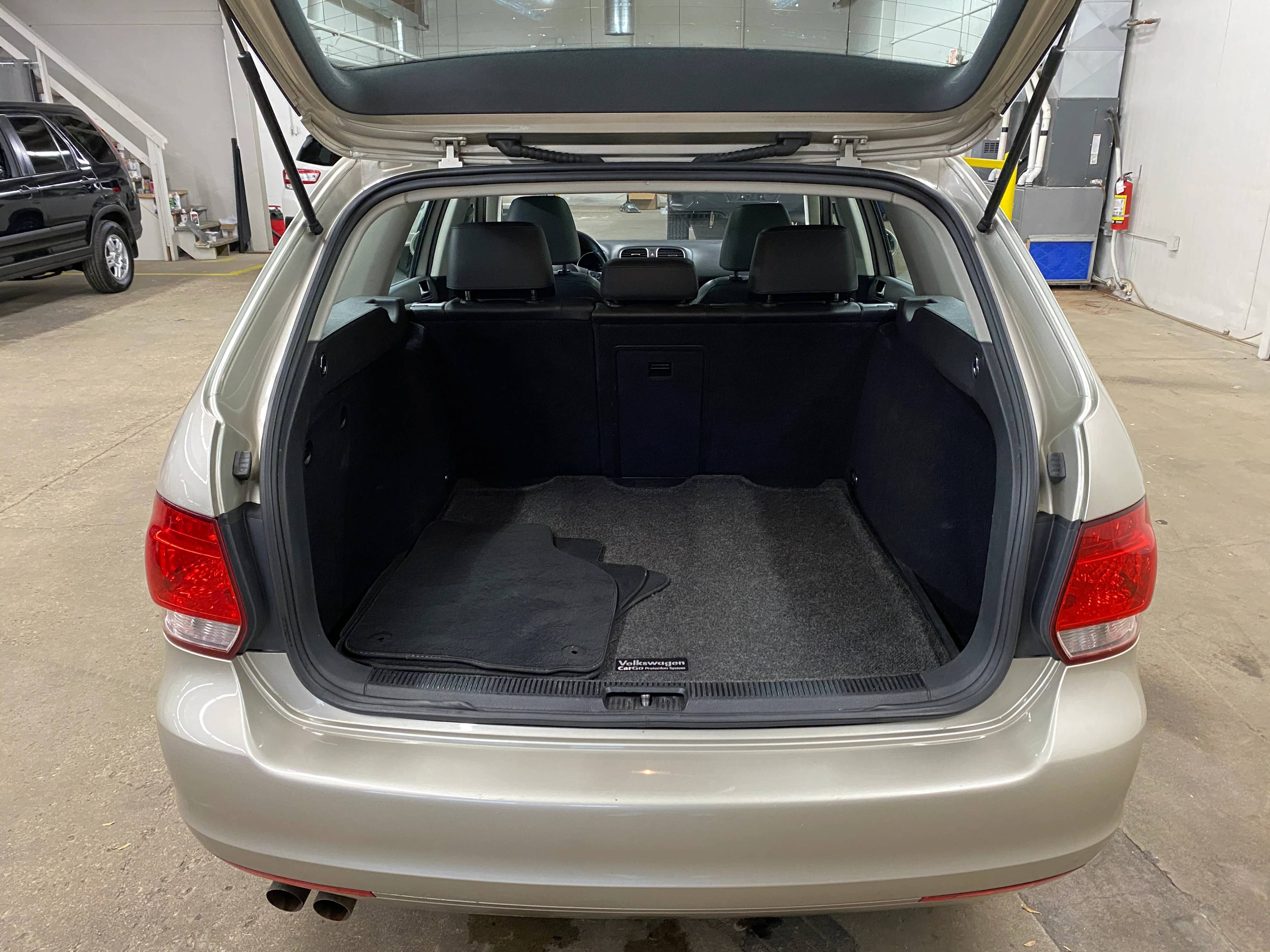 2012 Volkswagen Jetta TDI - Image 14