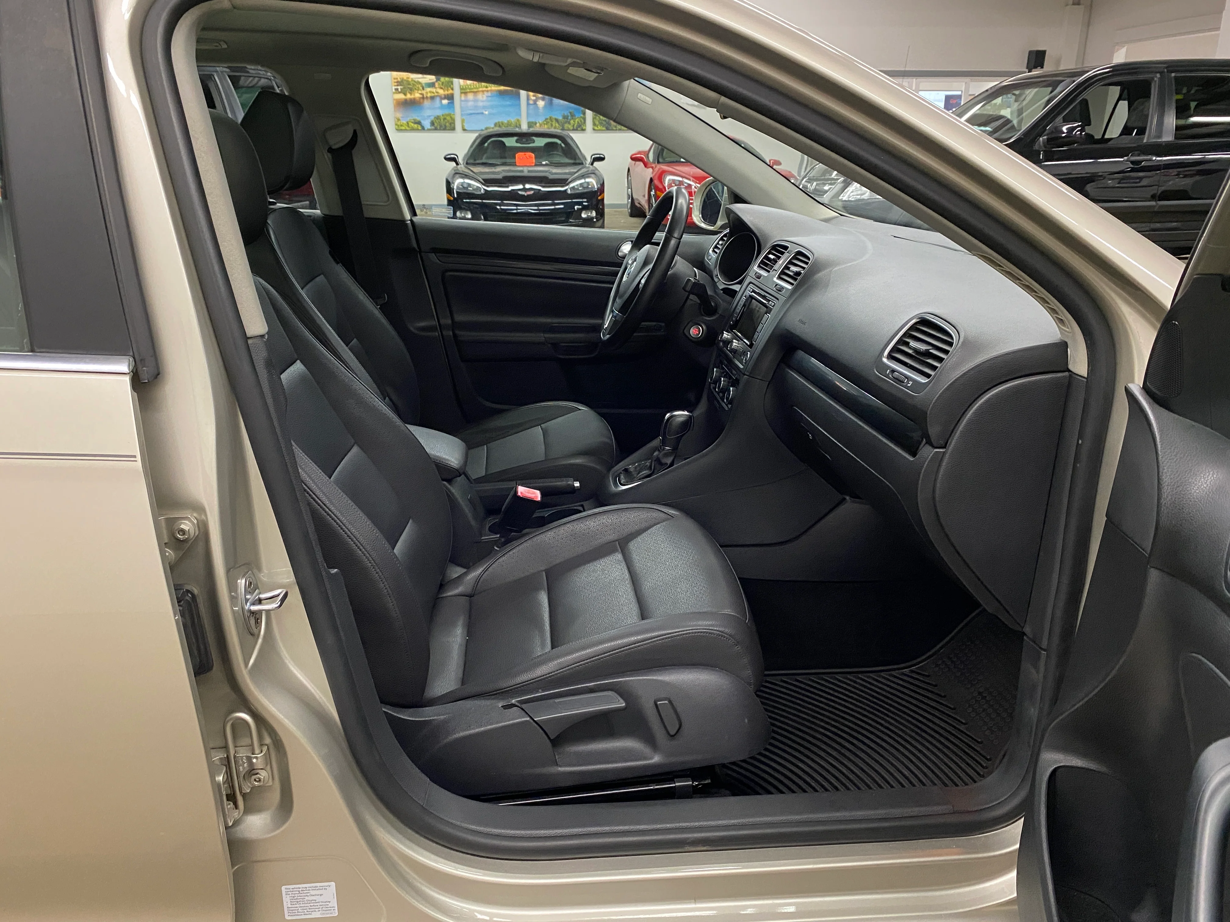 2012 Volkswagen Jetta TDI - Image 17