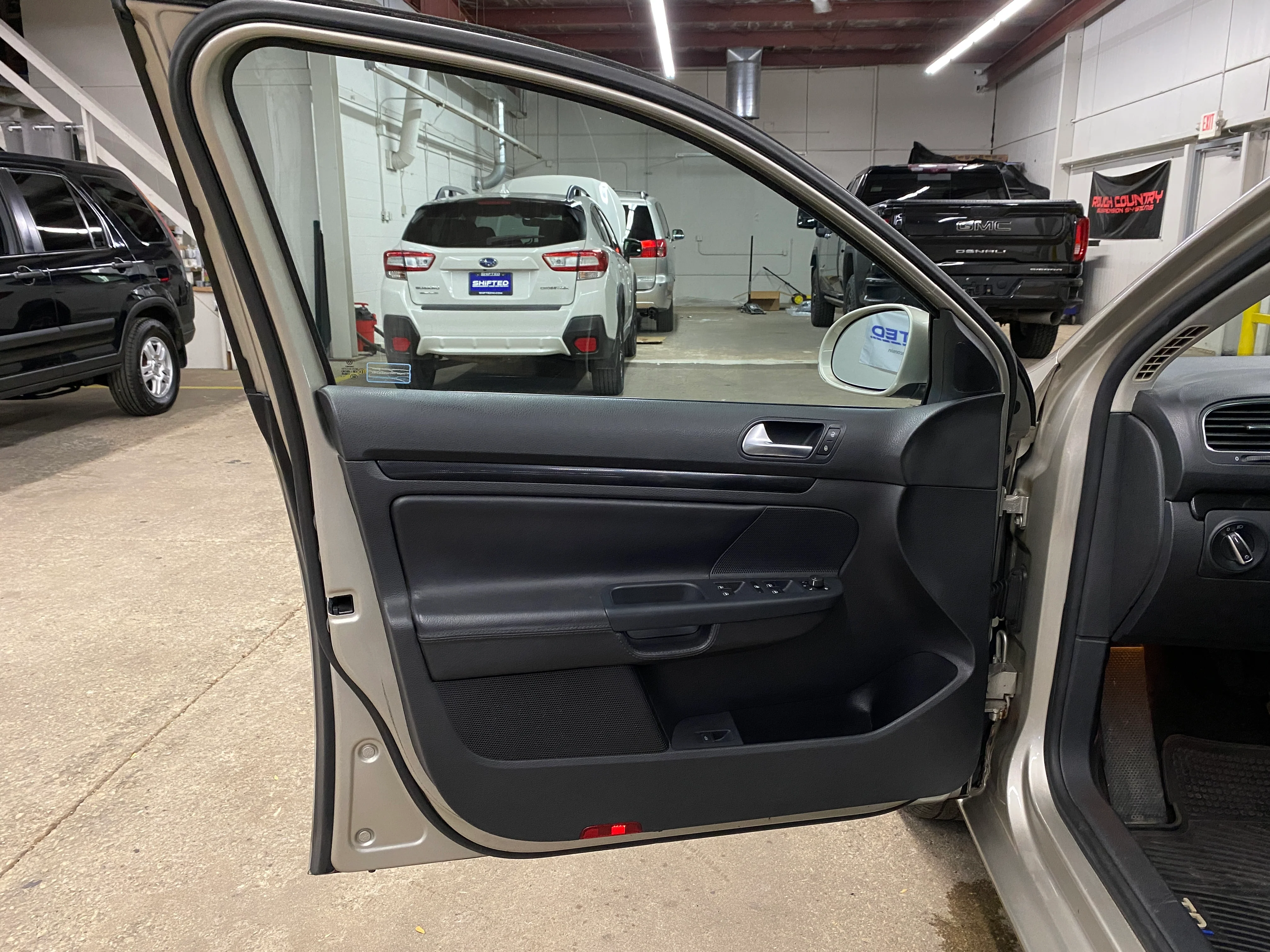 2012 Volkswagen Jetta TDI - Image 41