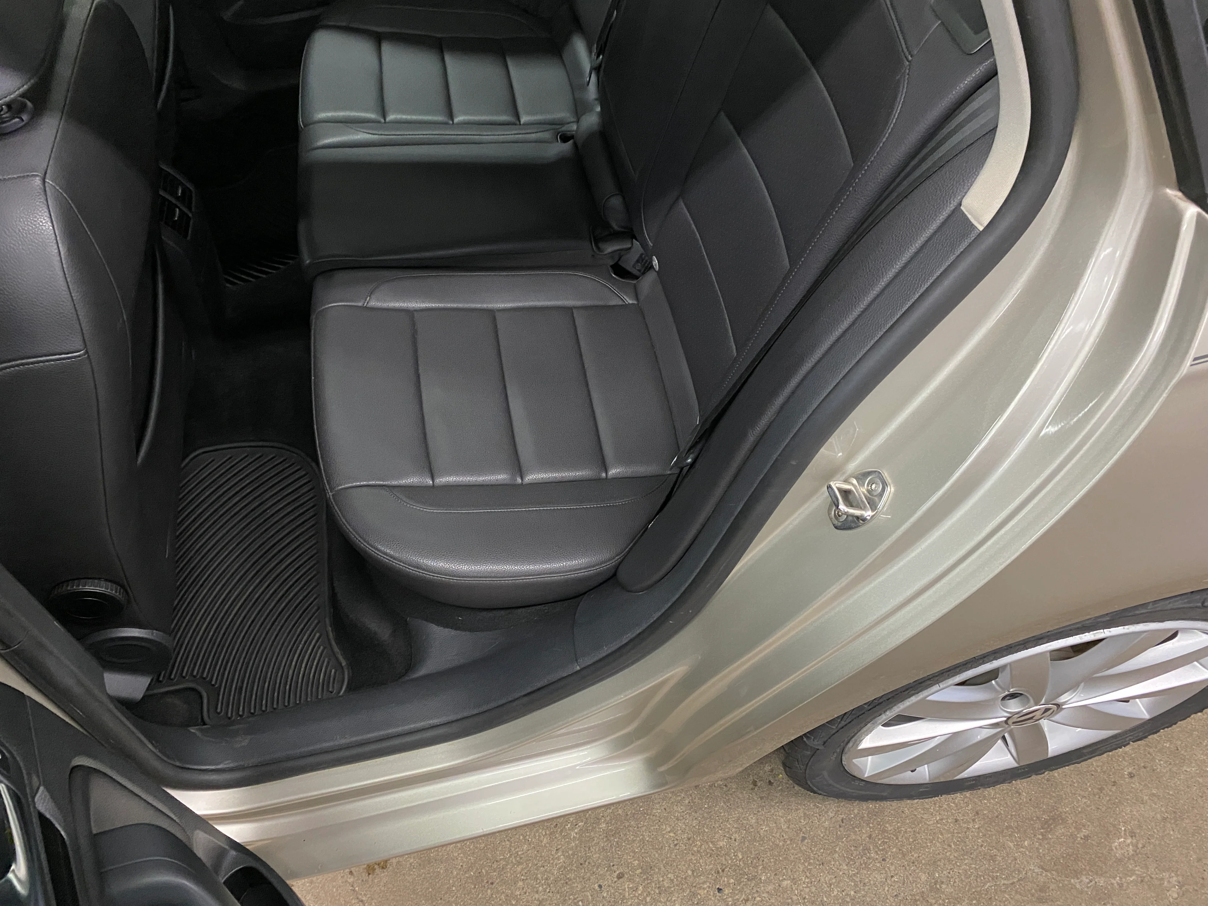 2012 Volkswagen Jetta TDI - Image 44