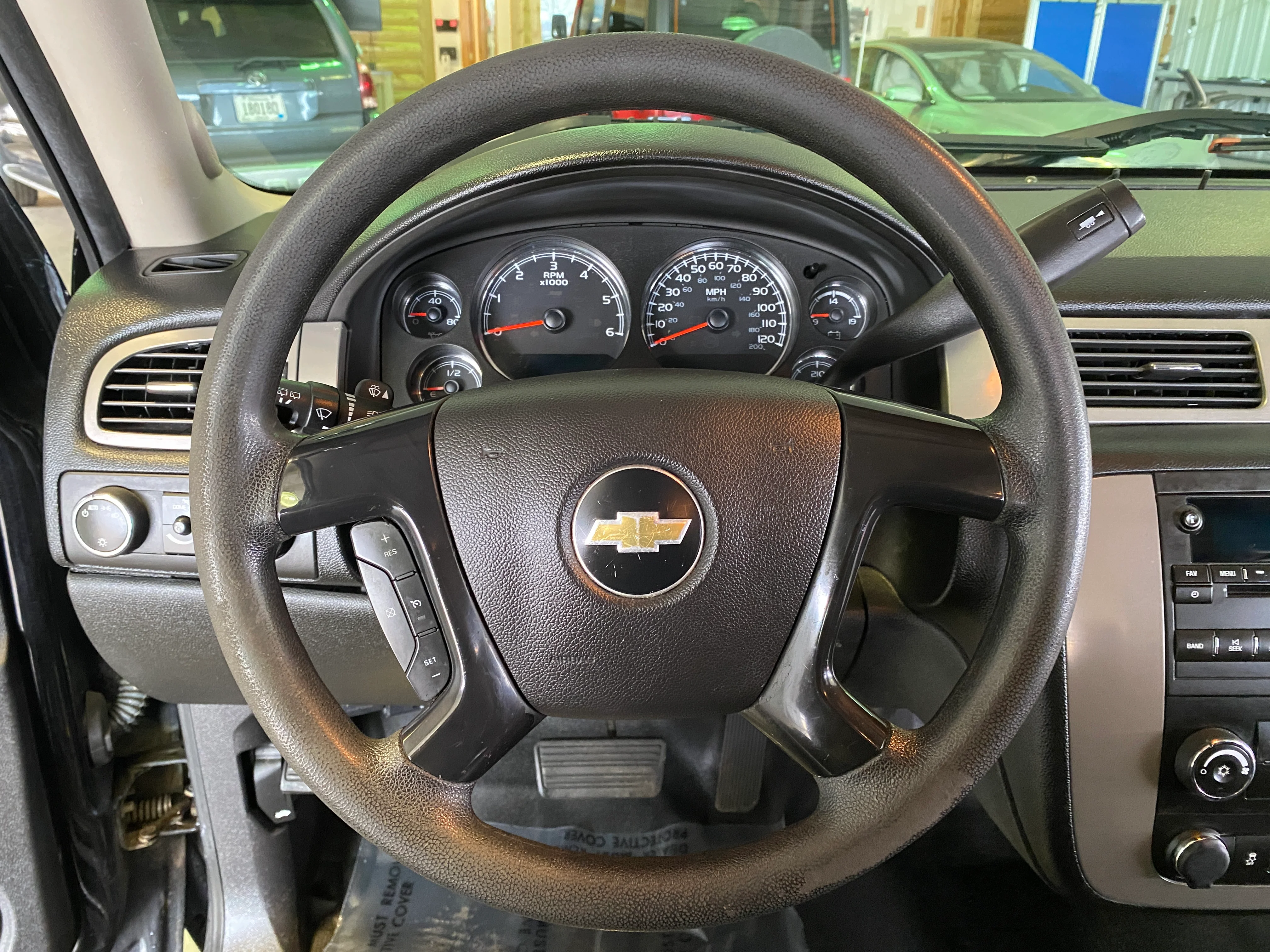 2013 Chevrolet Tahoe 4WD 5.3L - Image 17